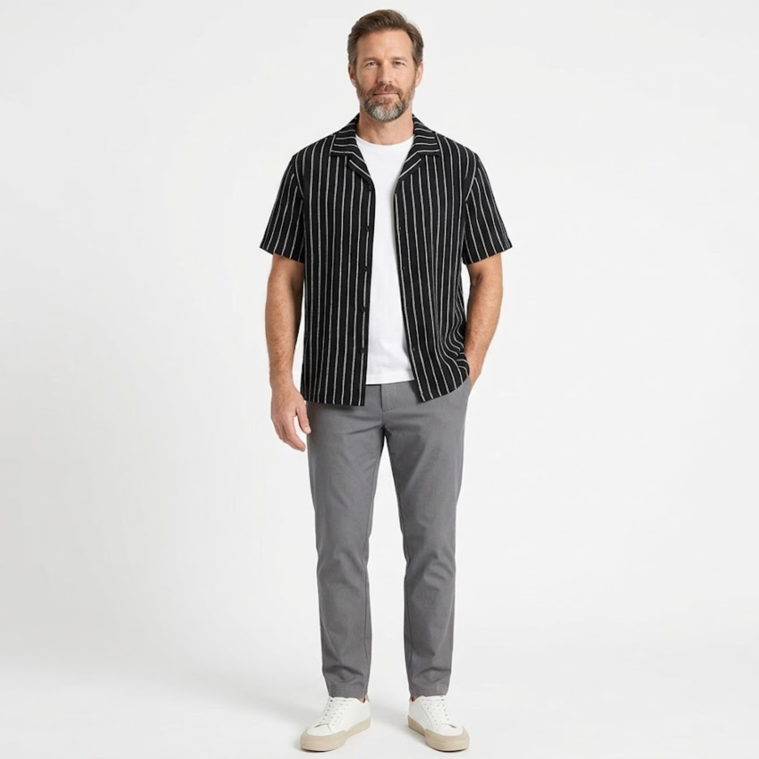 Férfi rövid ujjú csíkos ing hajtókával és gombokkal