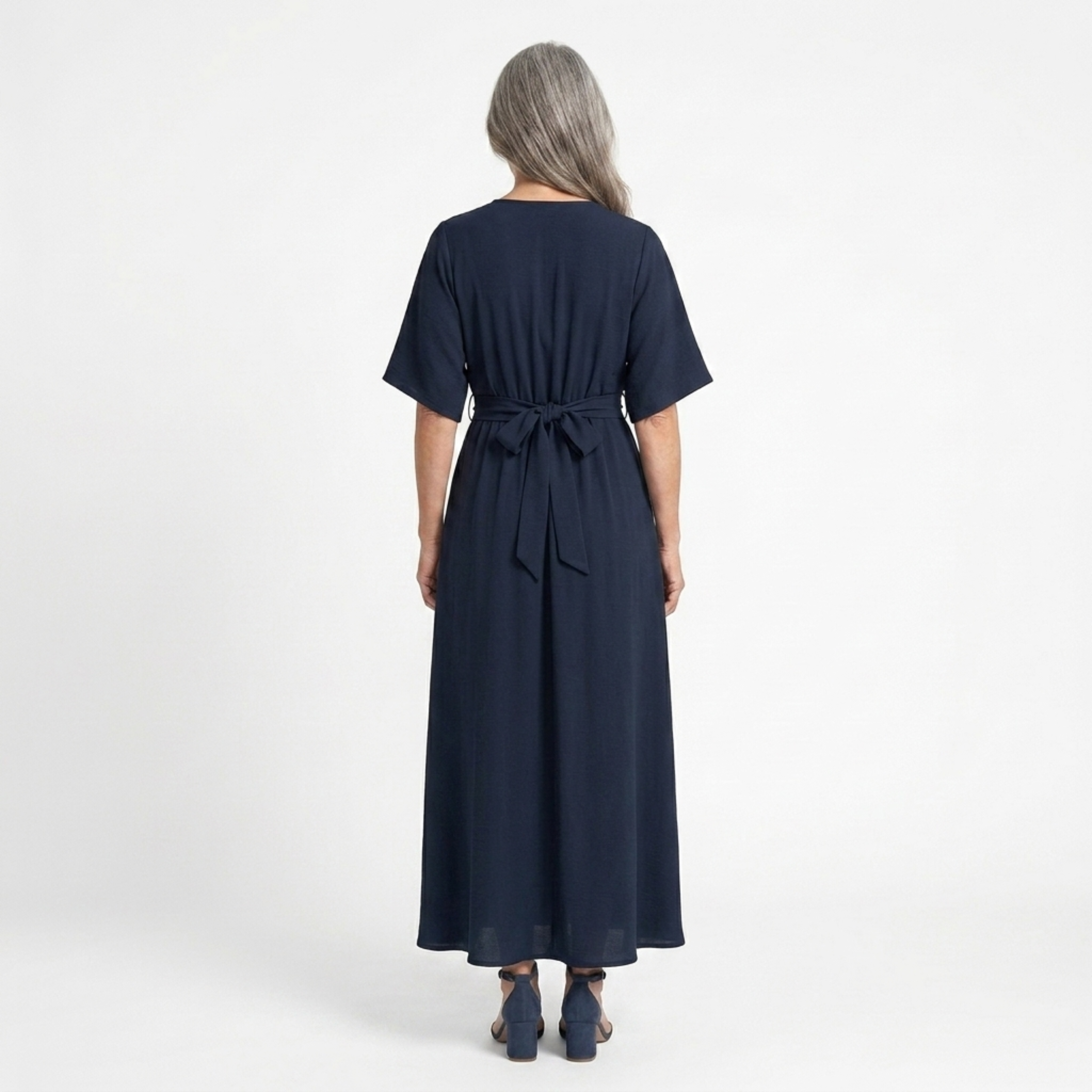 Maxi kimono kjole med blomster — boheme stil — sommerferie