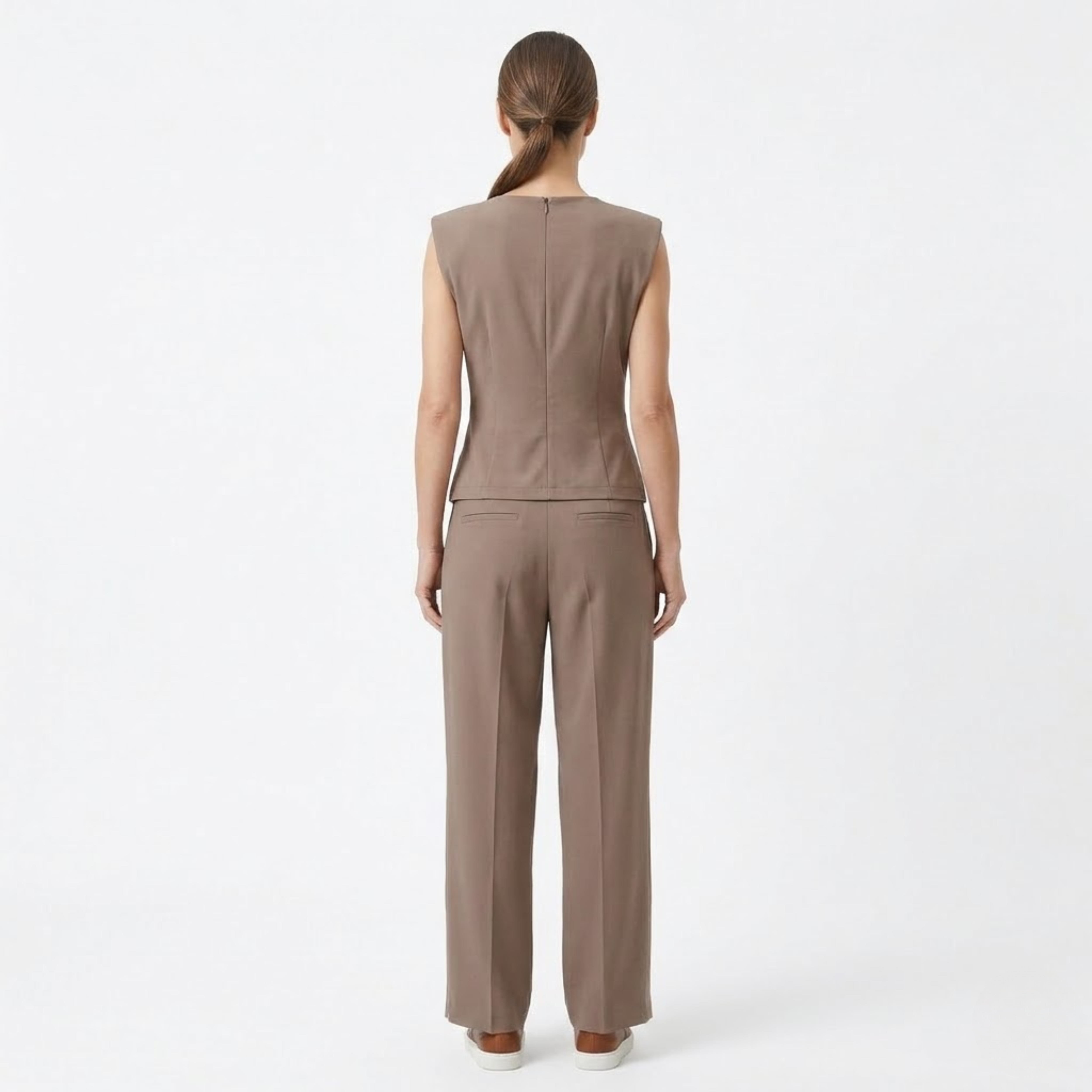 Női Kétrészes Szett Ujjatlan Redős Felsővel és Bő Szárú Nadrággal