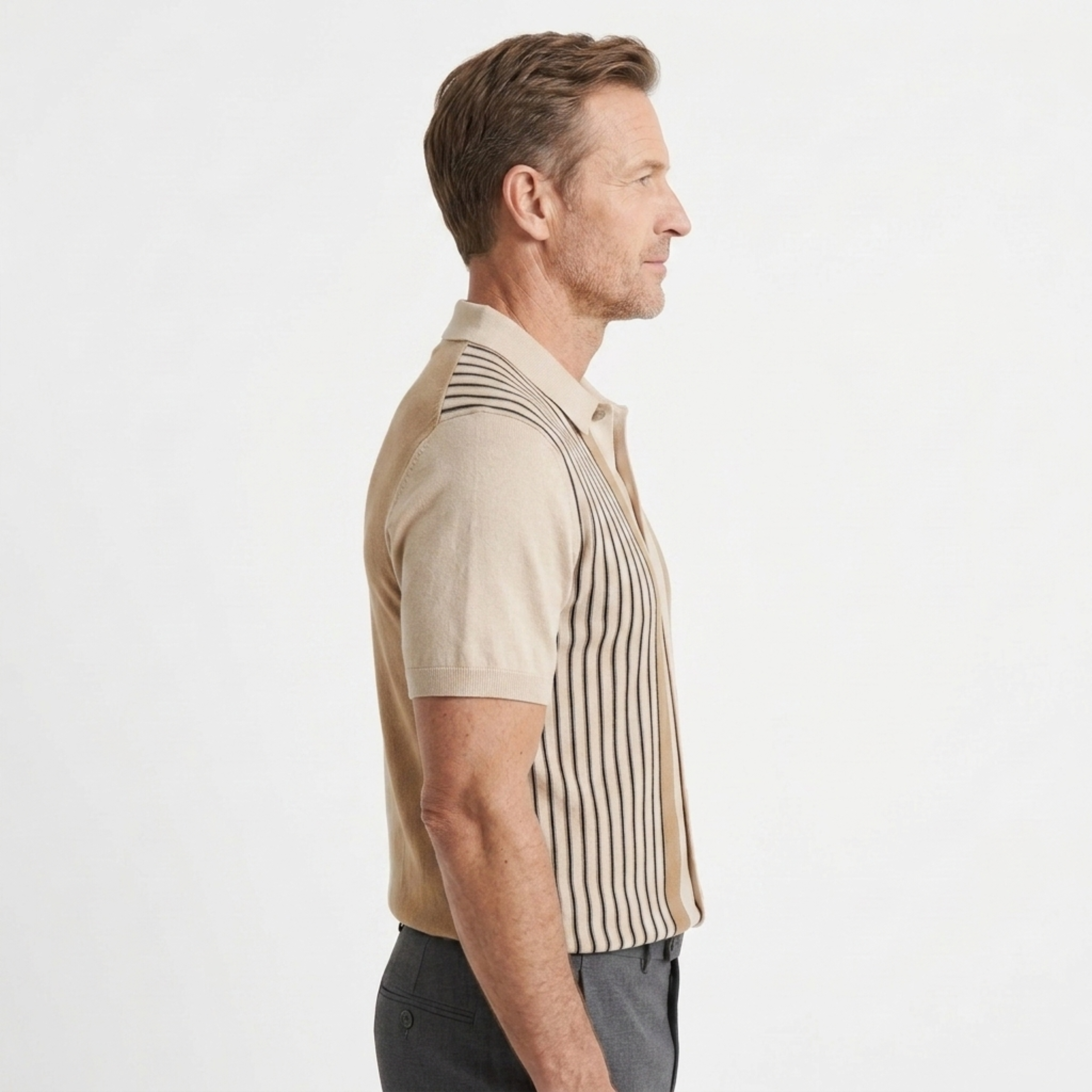 Maglia a rete uomo — righe verticali — taglio casuale
