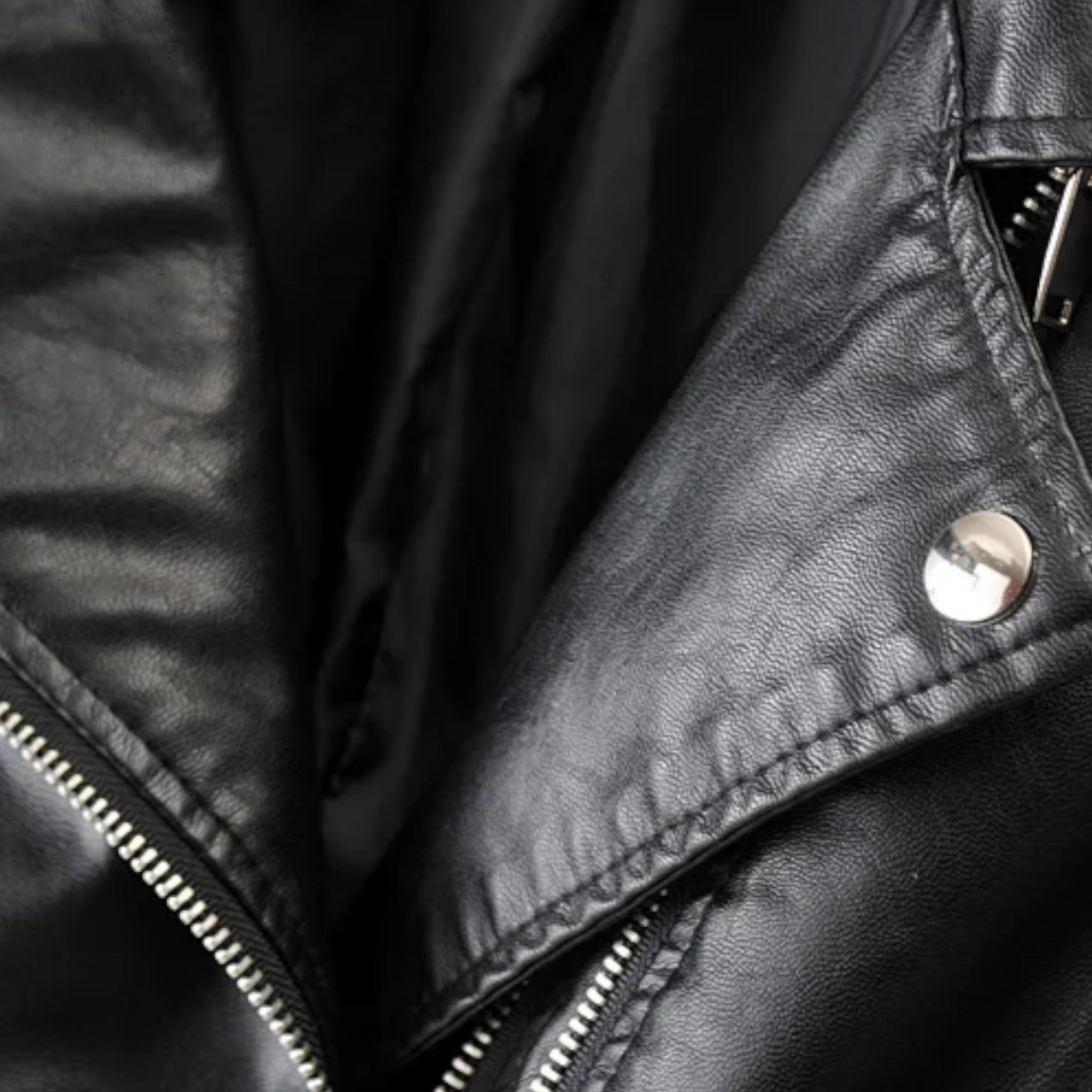 Ancienne Monde | Veste Femme Intemporelle en Cuir Design Biker