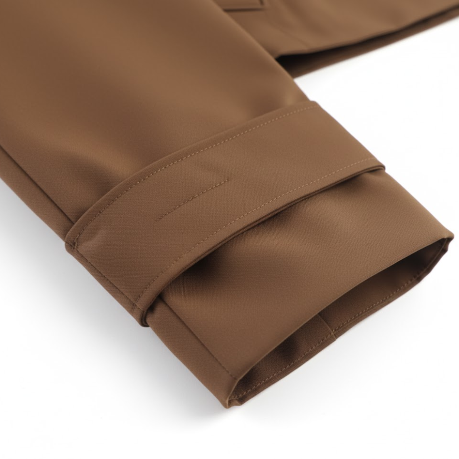 Casaco Curto Feminino com Capuz e Gola de Bico