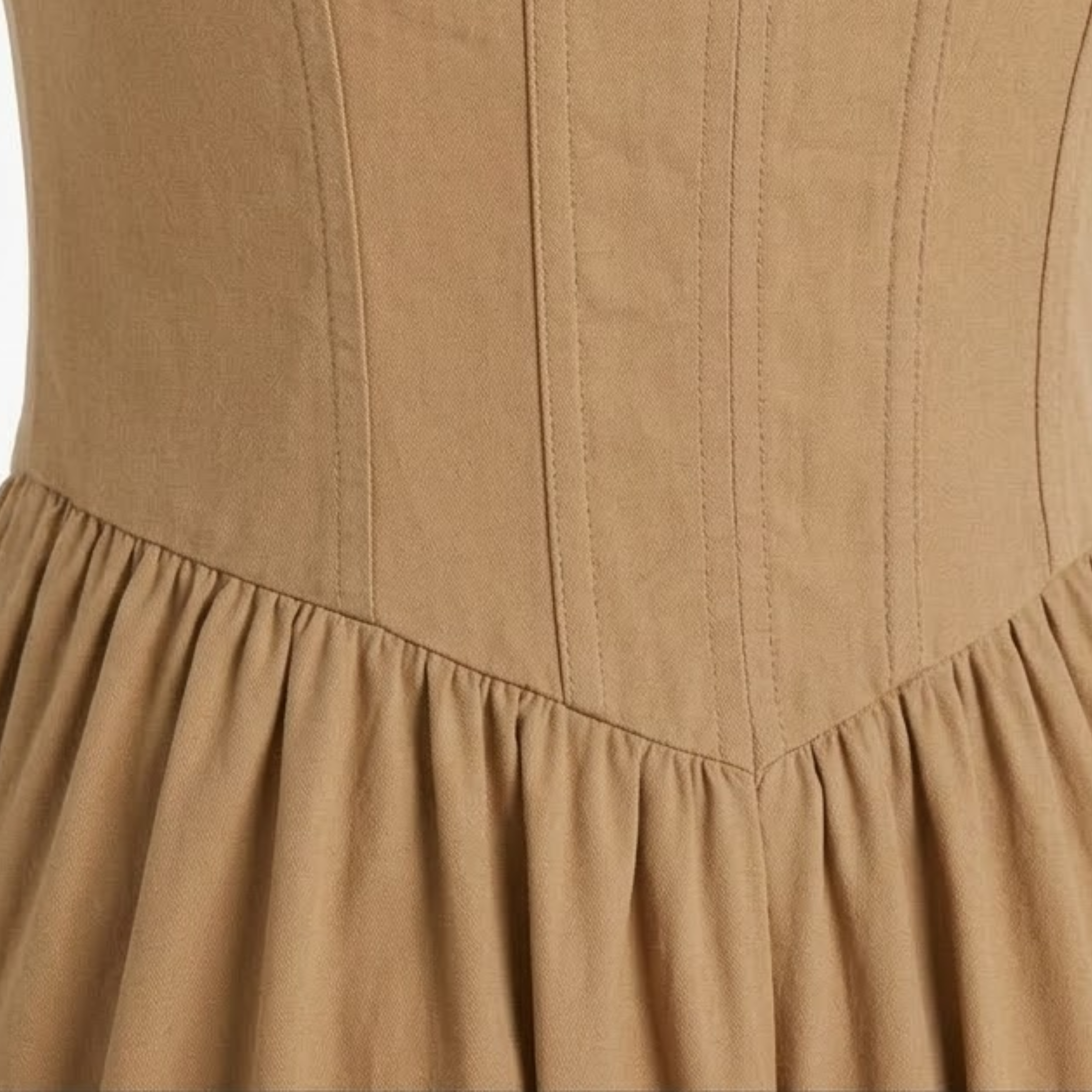 Robe midi evasê com decote em V e cintura marcada