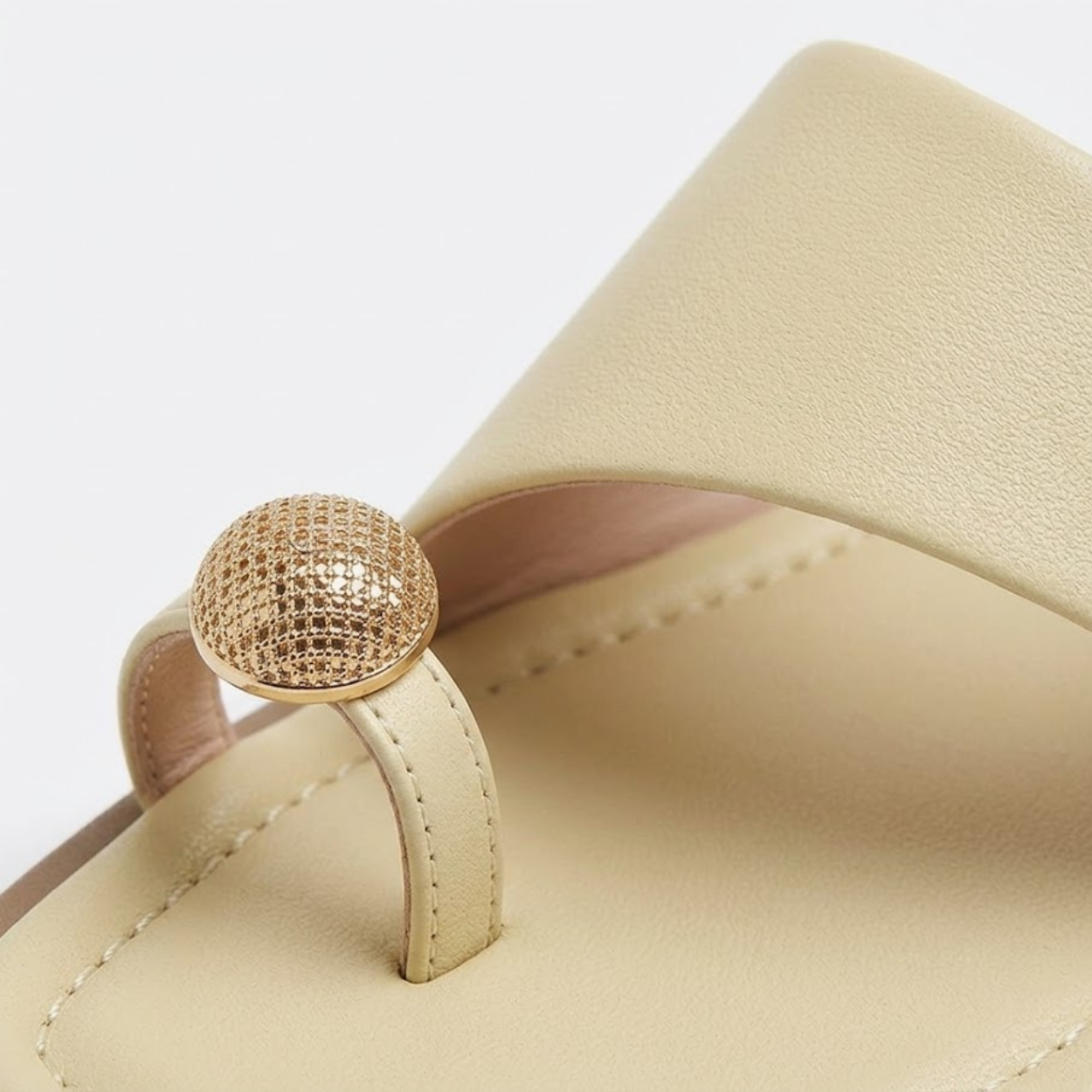 Mules con Tacón Cuadrado y Punta Cuadrada con Detalle Entregent para Mujer