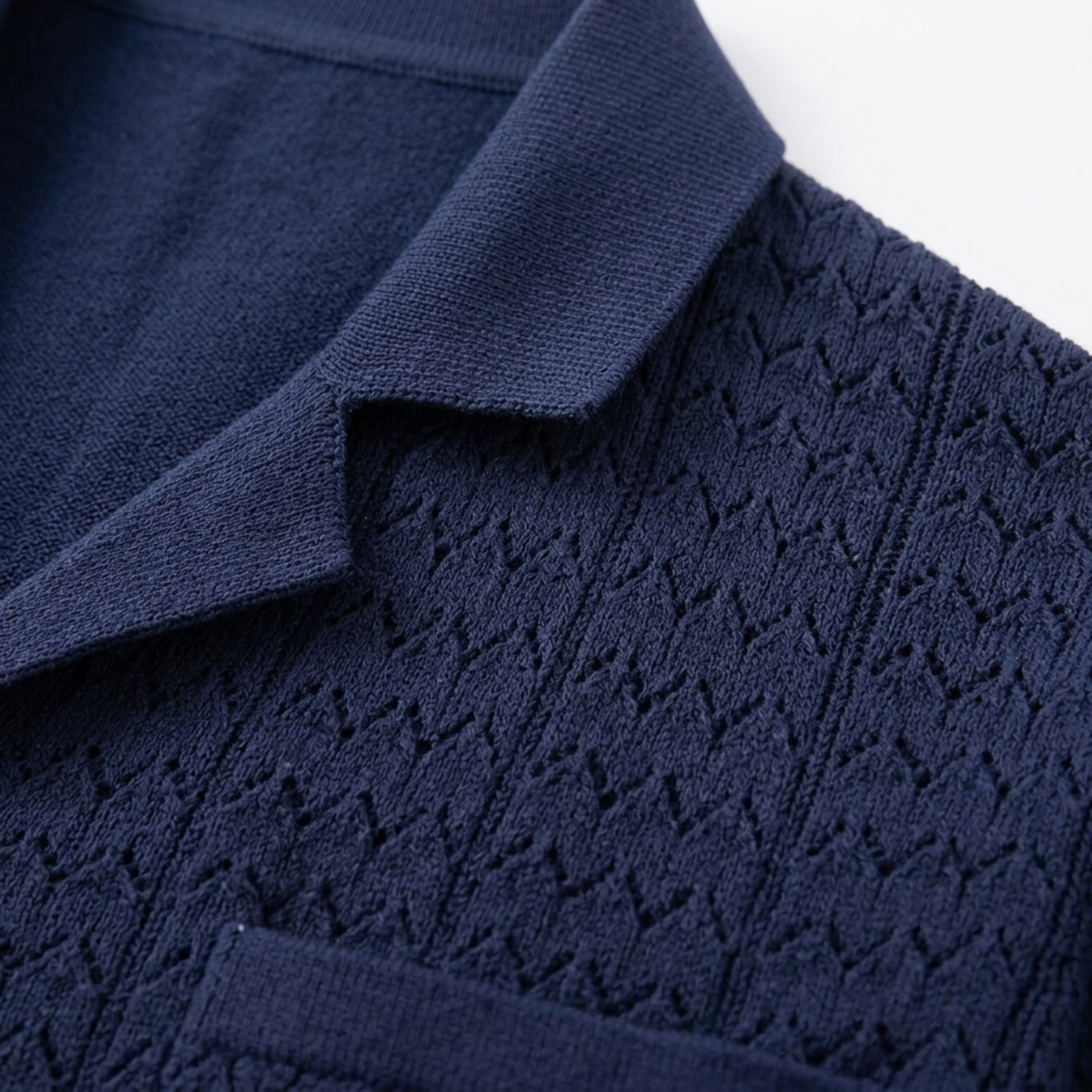 Polo para hombre en tejido texturizado con motivo geométrico — mangas cortas | resort