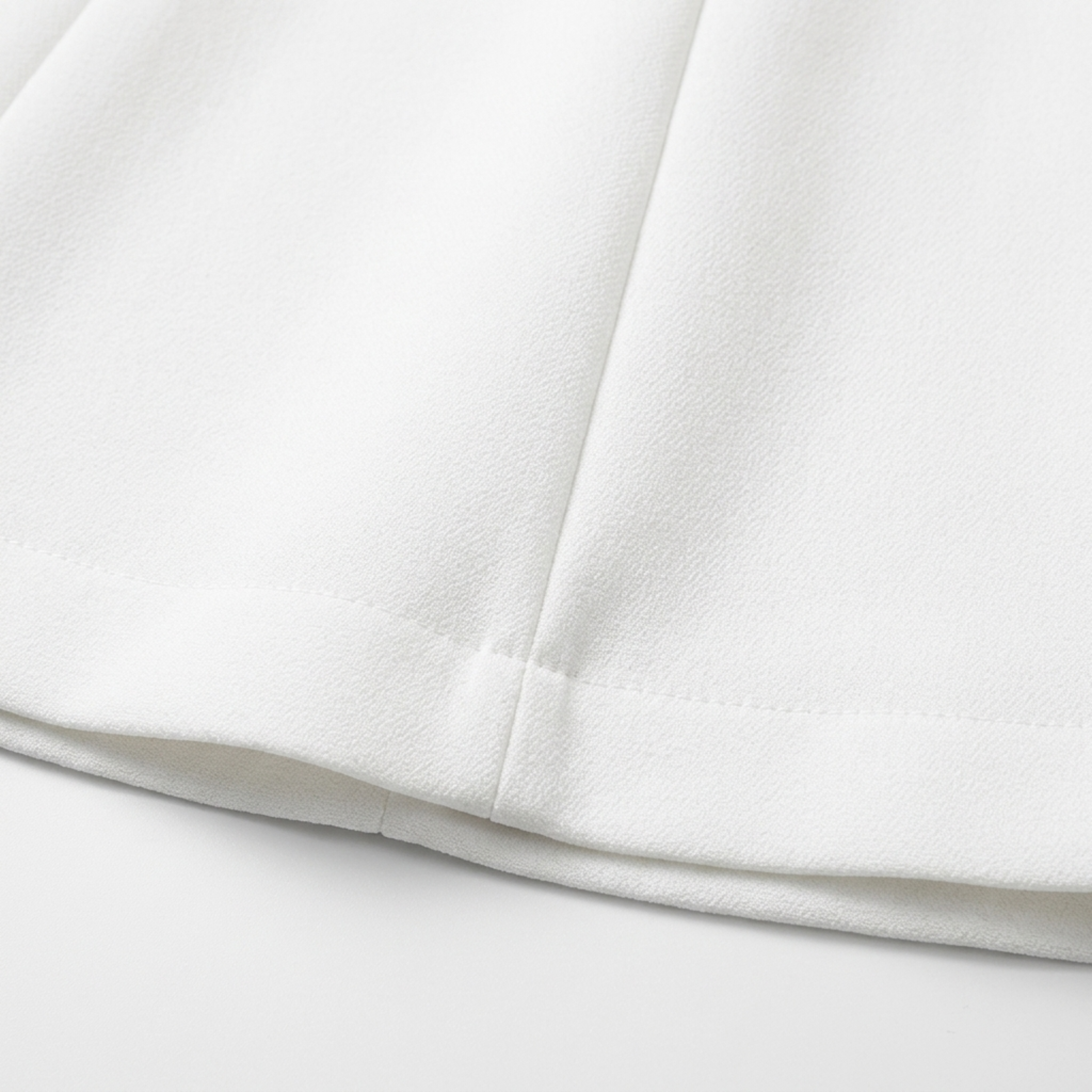 Kurzes Kleid für Damen – quadratischer Ausschnitt – Abendkleidung