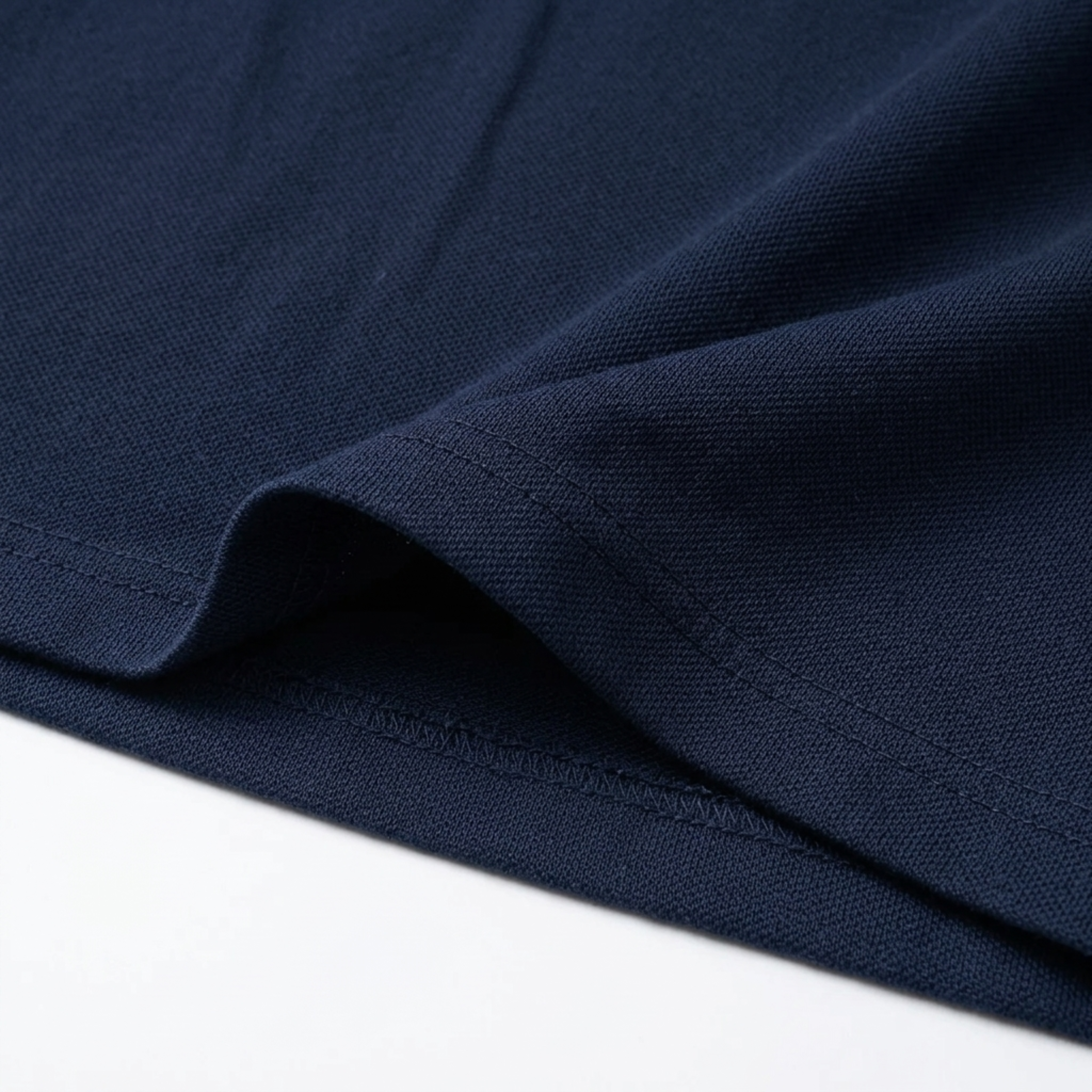 Men's polo with zip collar and short sleeves — casual