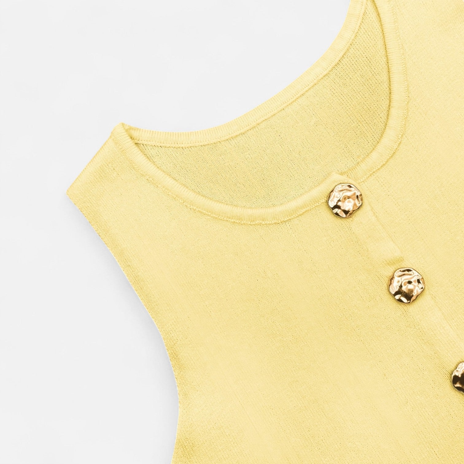 Ancienne Monde | Gilet Sans Manches à Boutons Dorés pour Femme – Simplicité Sculptée