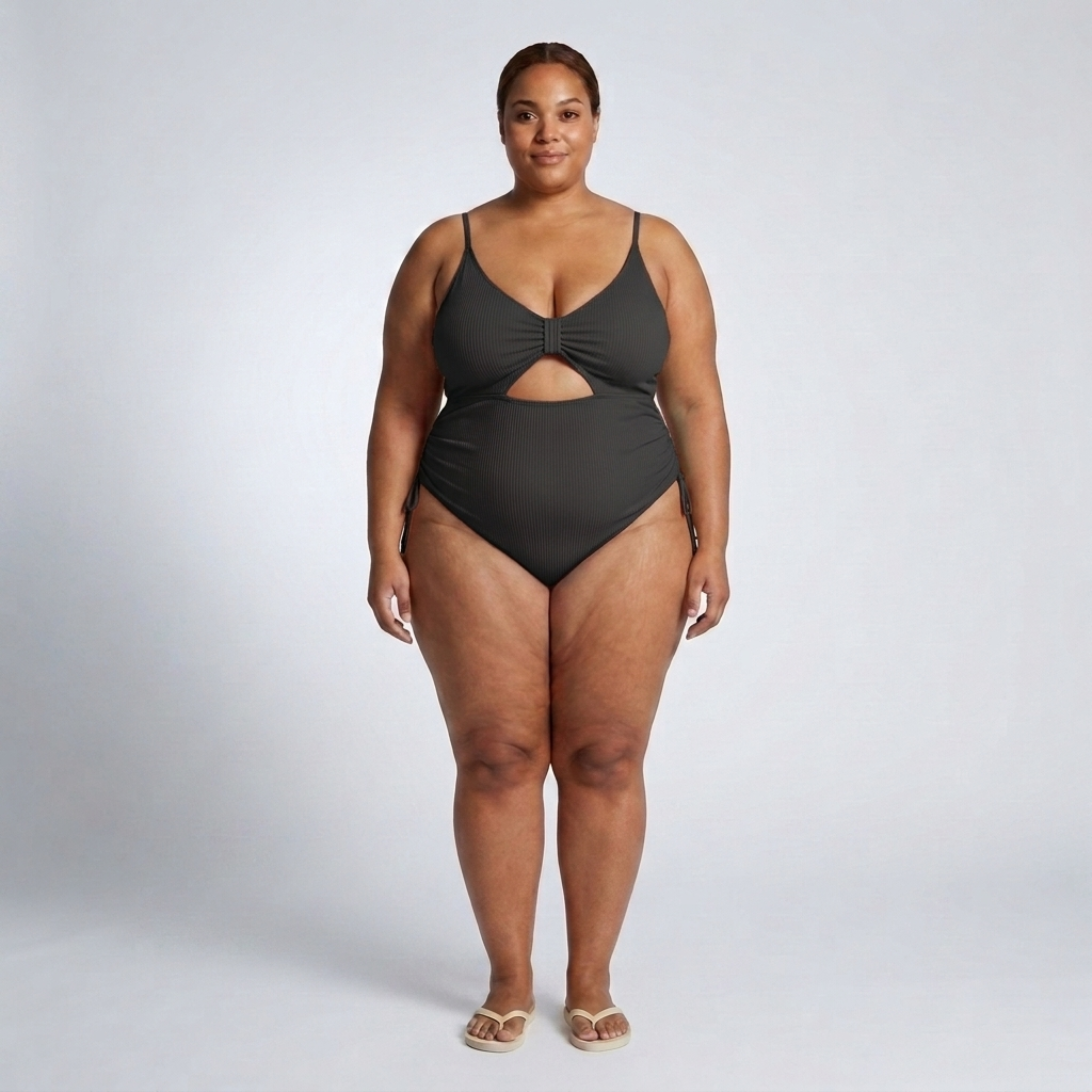 Costume da bagno intero taglia grande da donna con ritagli e arricciature