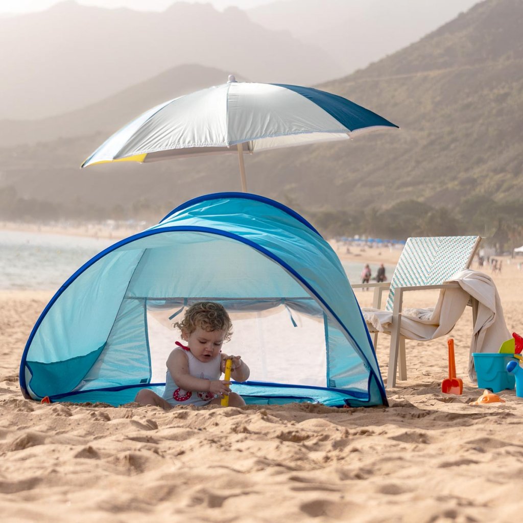 Tienda de playa para bebé con piscina integrada y protección solar UPF 50+