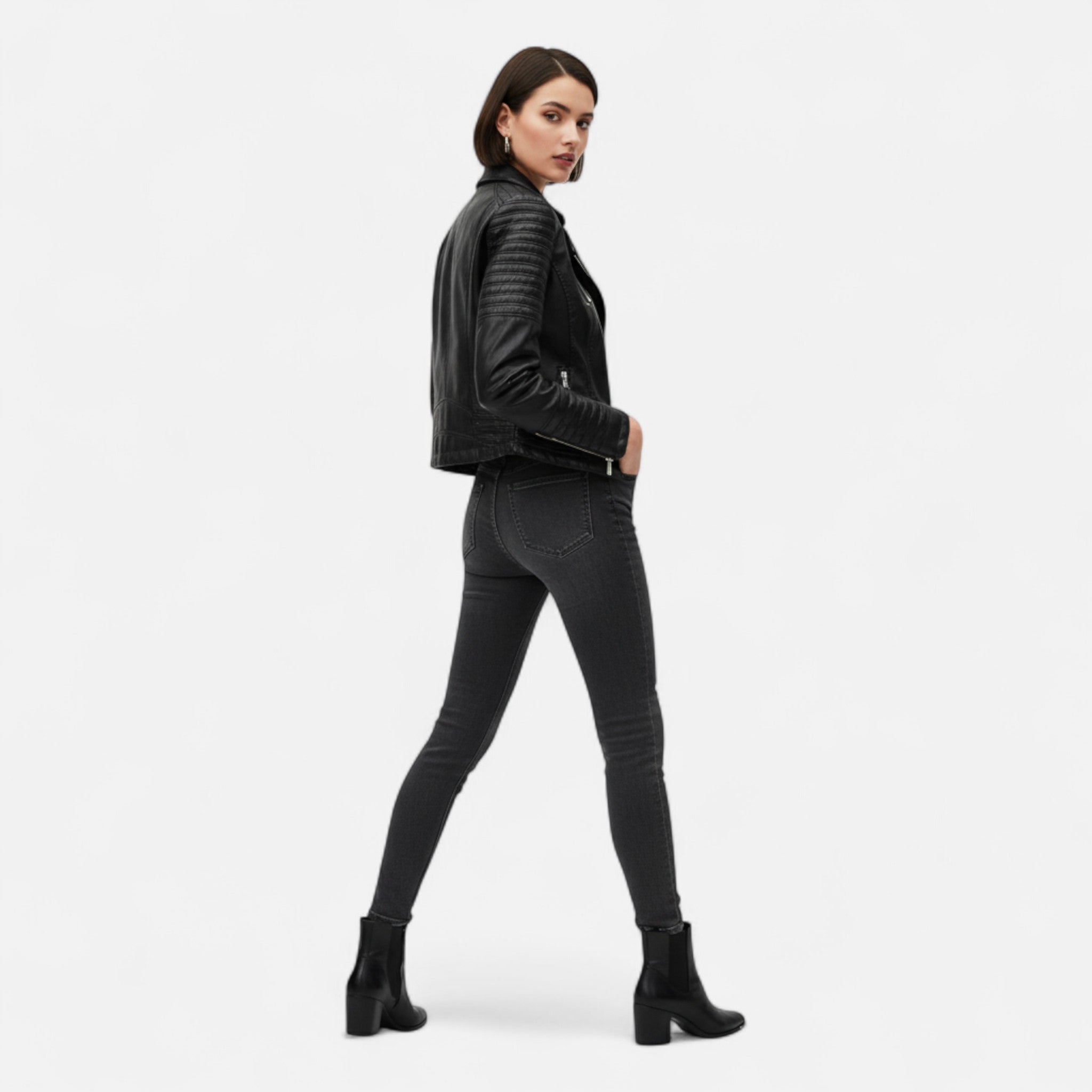 Ancienne Monde | Veste Femme Intemporelle en Cuir Design Biker