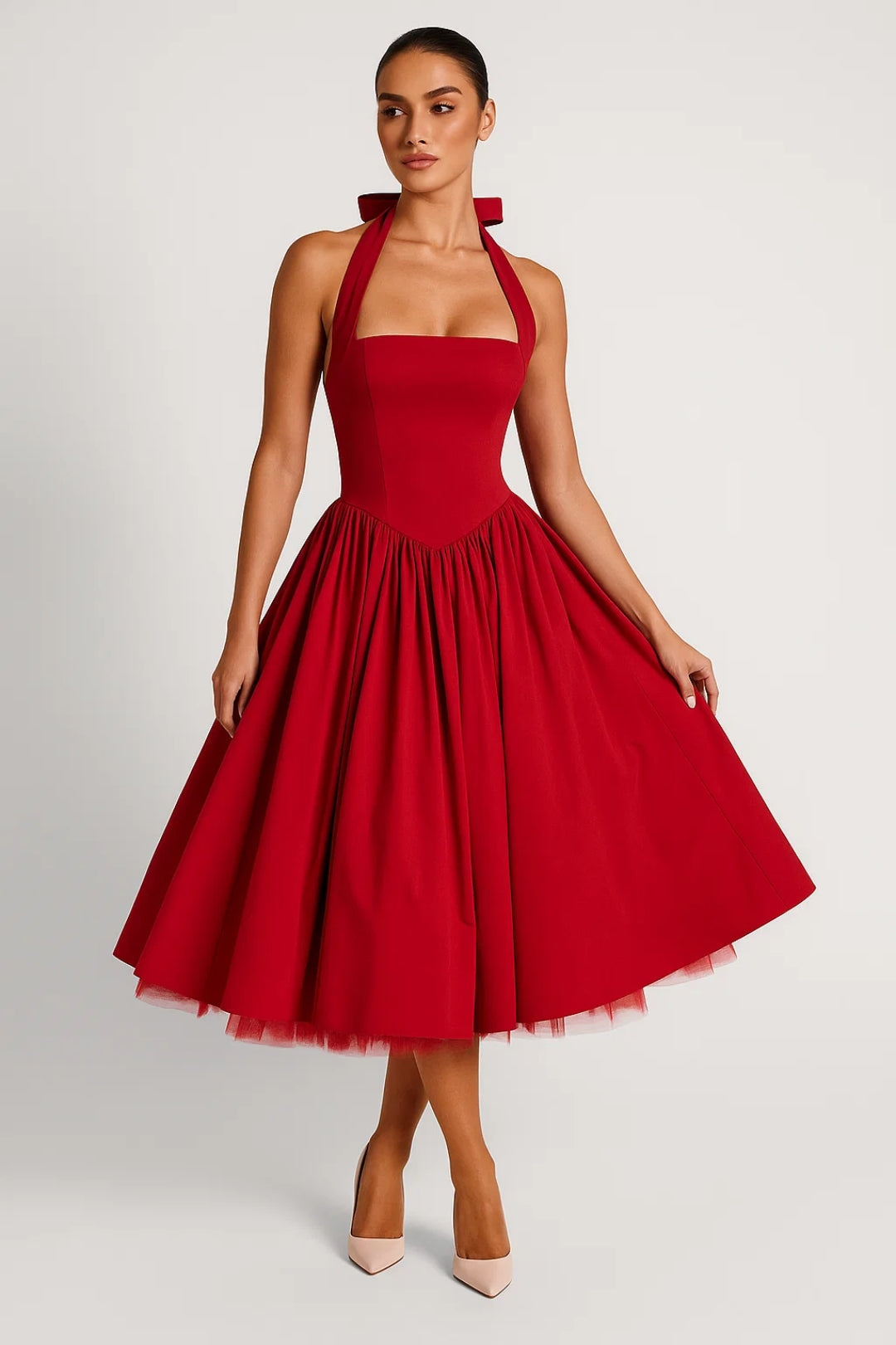 Cocktailkleid mit trapezförmigem Rückenausschnitt