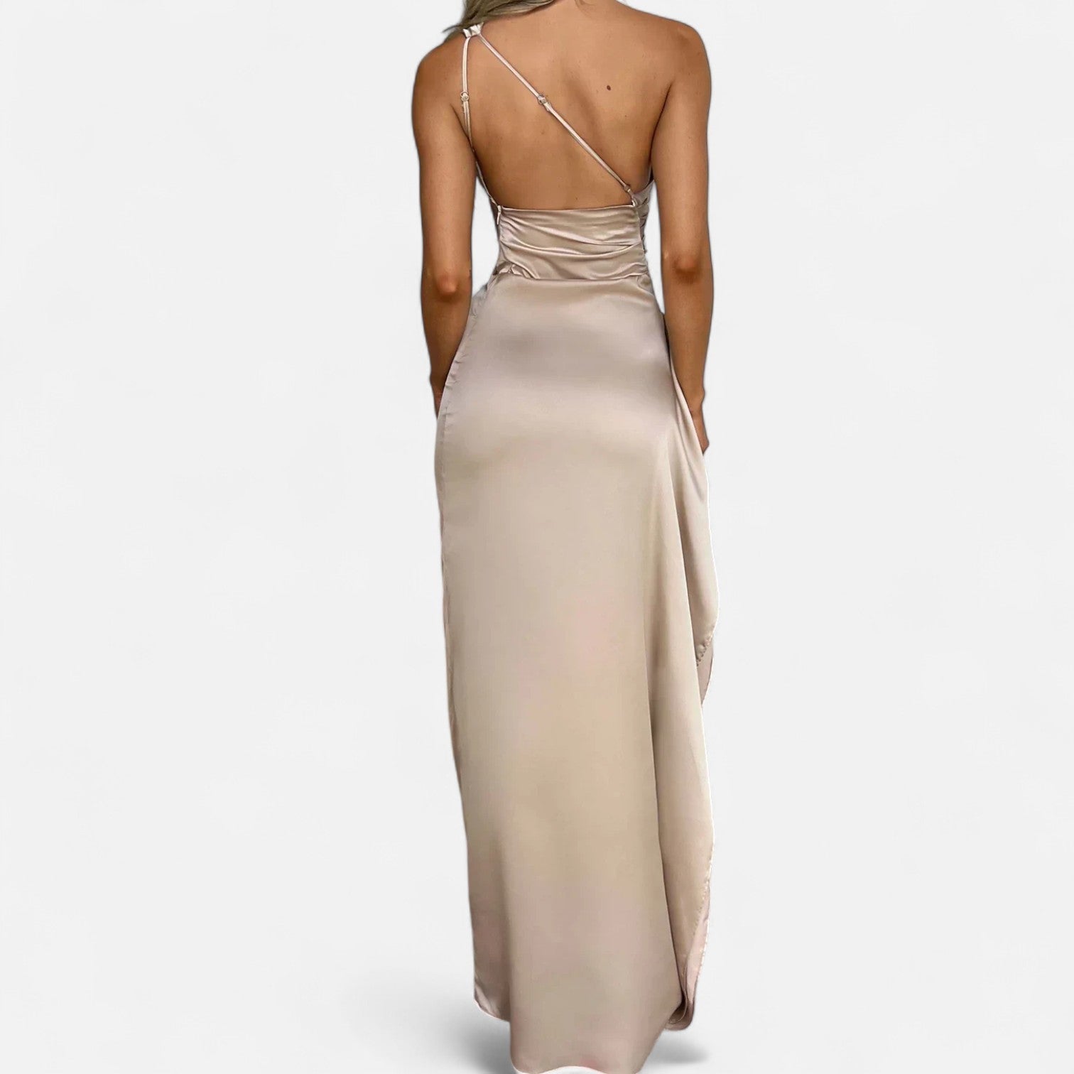 Ancienne Monde | Robe Longue Asymétrique pour Femme – Silhouette Sculpturale, Mouvement Naturel