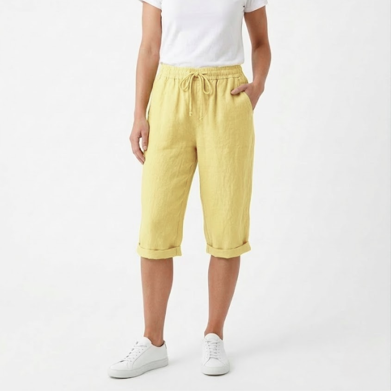 Pantaloni scurți din bumbac și in cu talie elastică și buzunare pentru femei