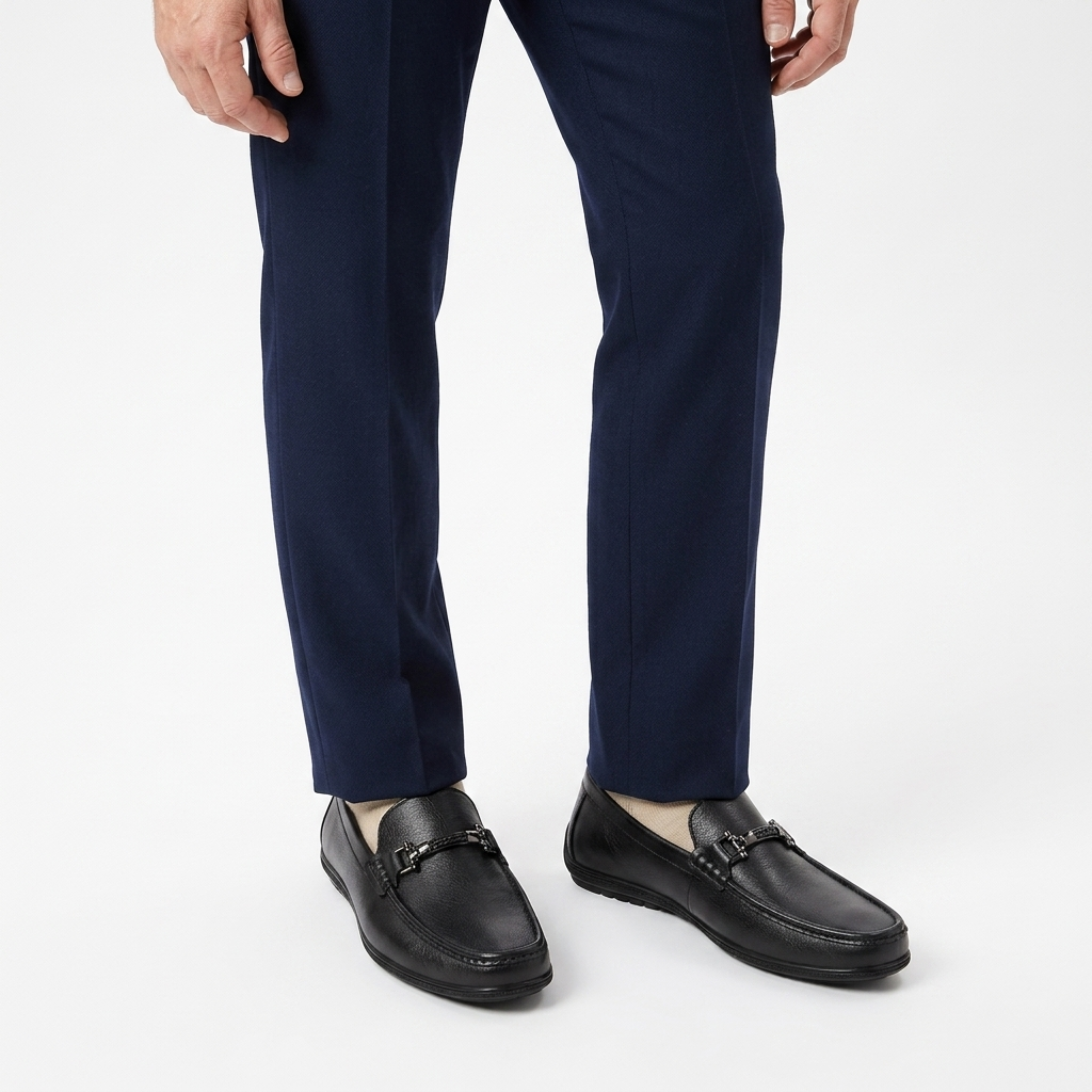 Genuine leather moccasins — metal buckle — casual outings