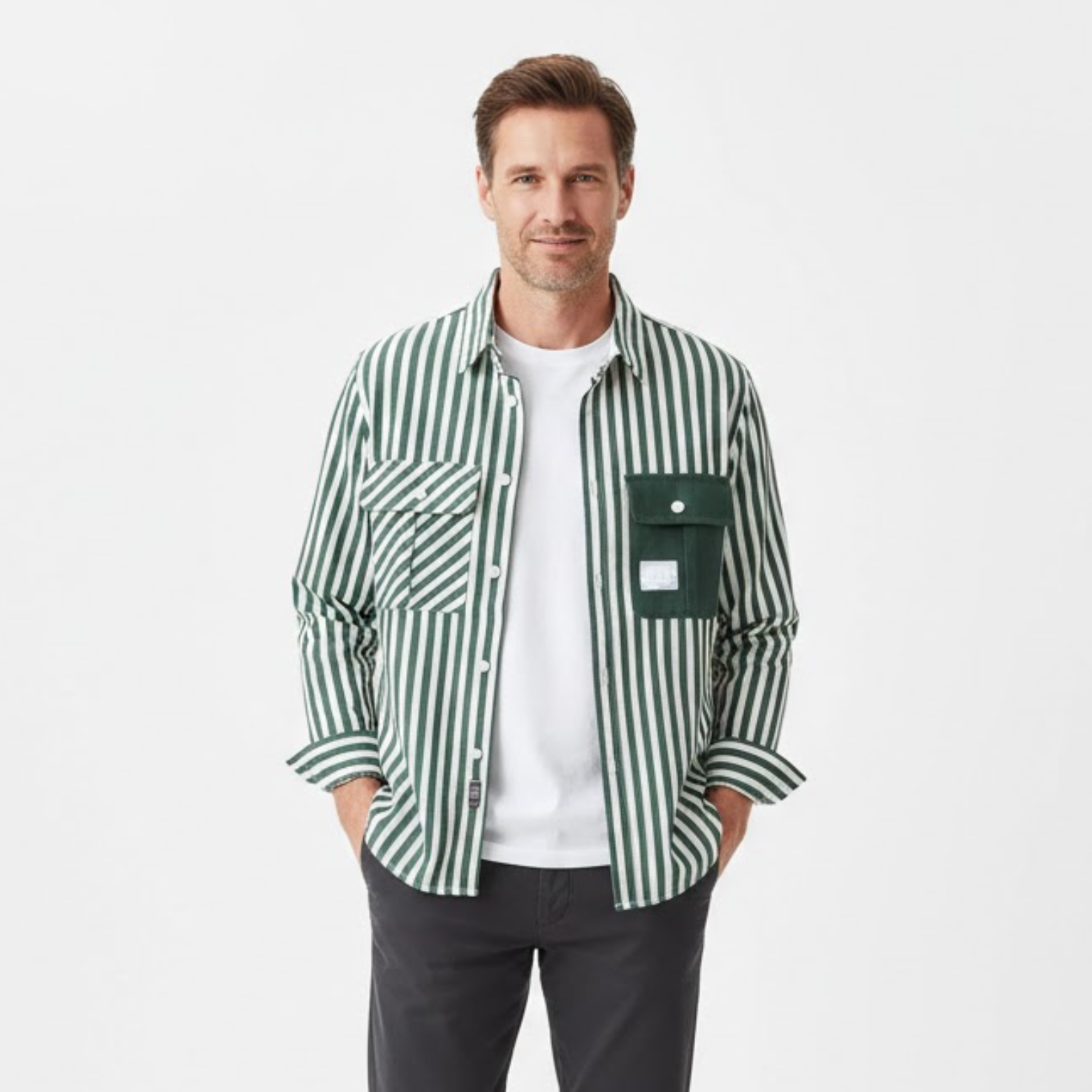 Chemise à rayures pour homme avec poches asymétriques et manches longues