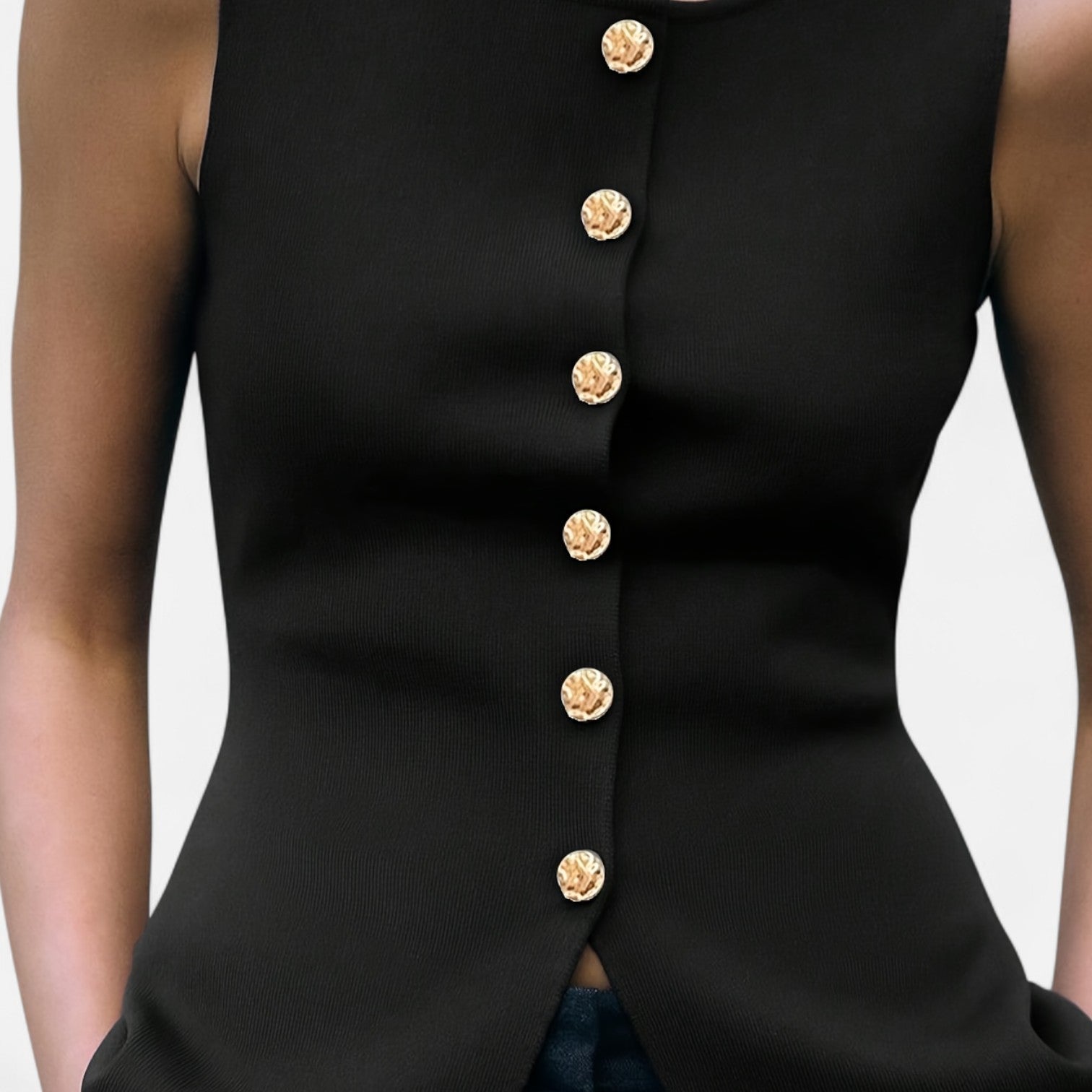 Ancienne Monde | Gilet Sans Manches à Boutons Dorés pour Femme – Simplicité Sculptée