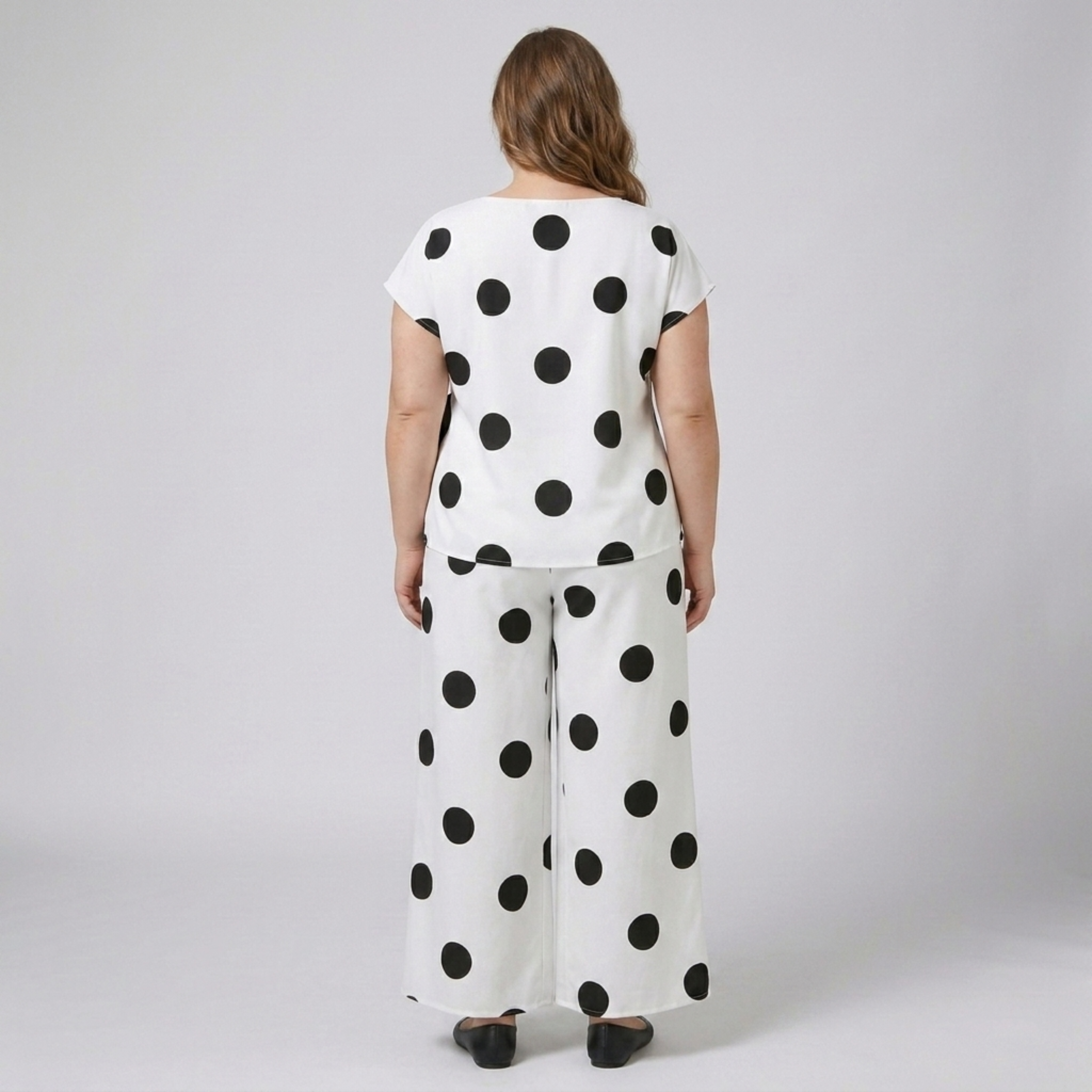 To-delt plus size sæt med prikker til kvinder