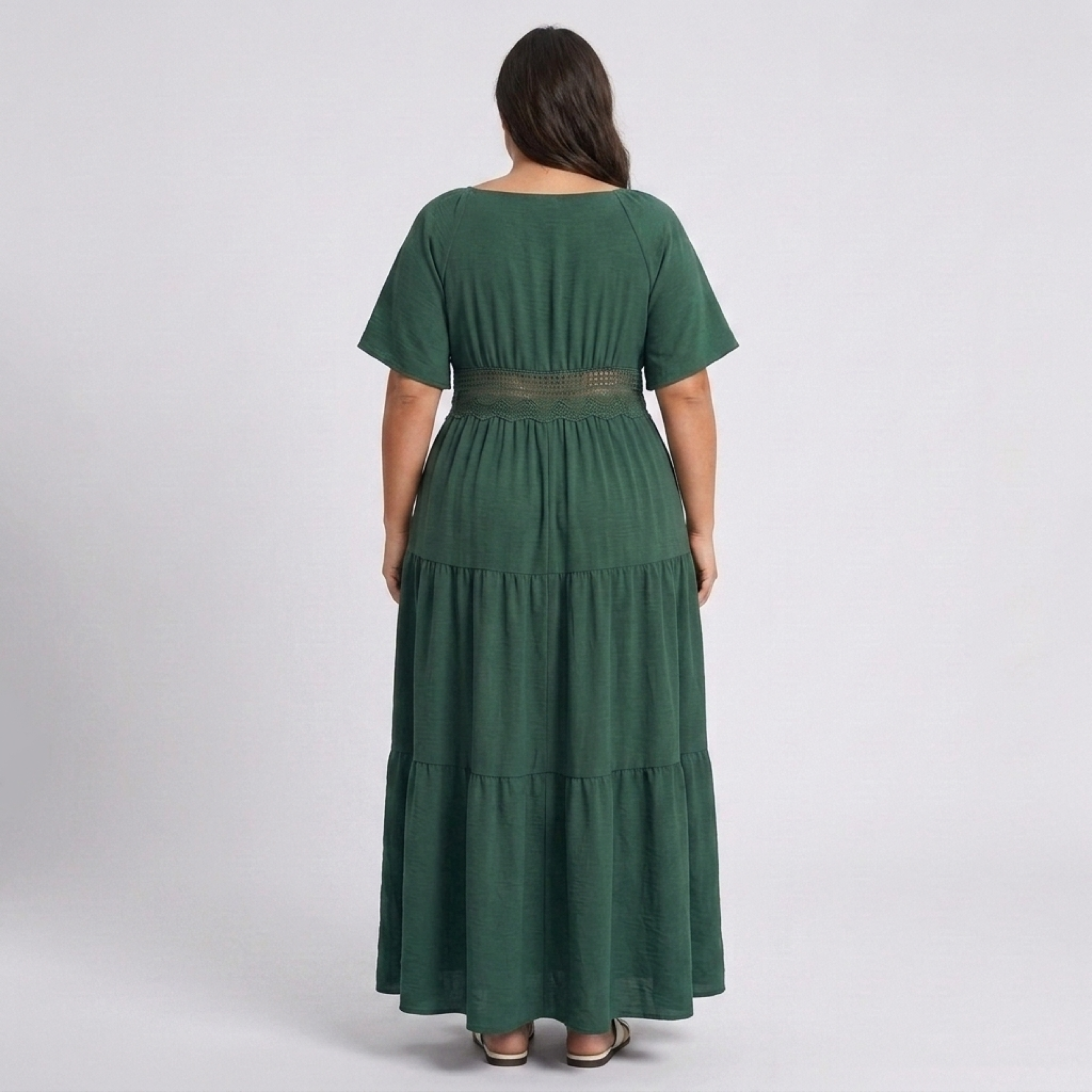 Rochie lungă mărime mare cu imprimeu rustic, guler pătrat și mâneci fluture