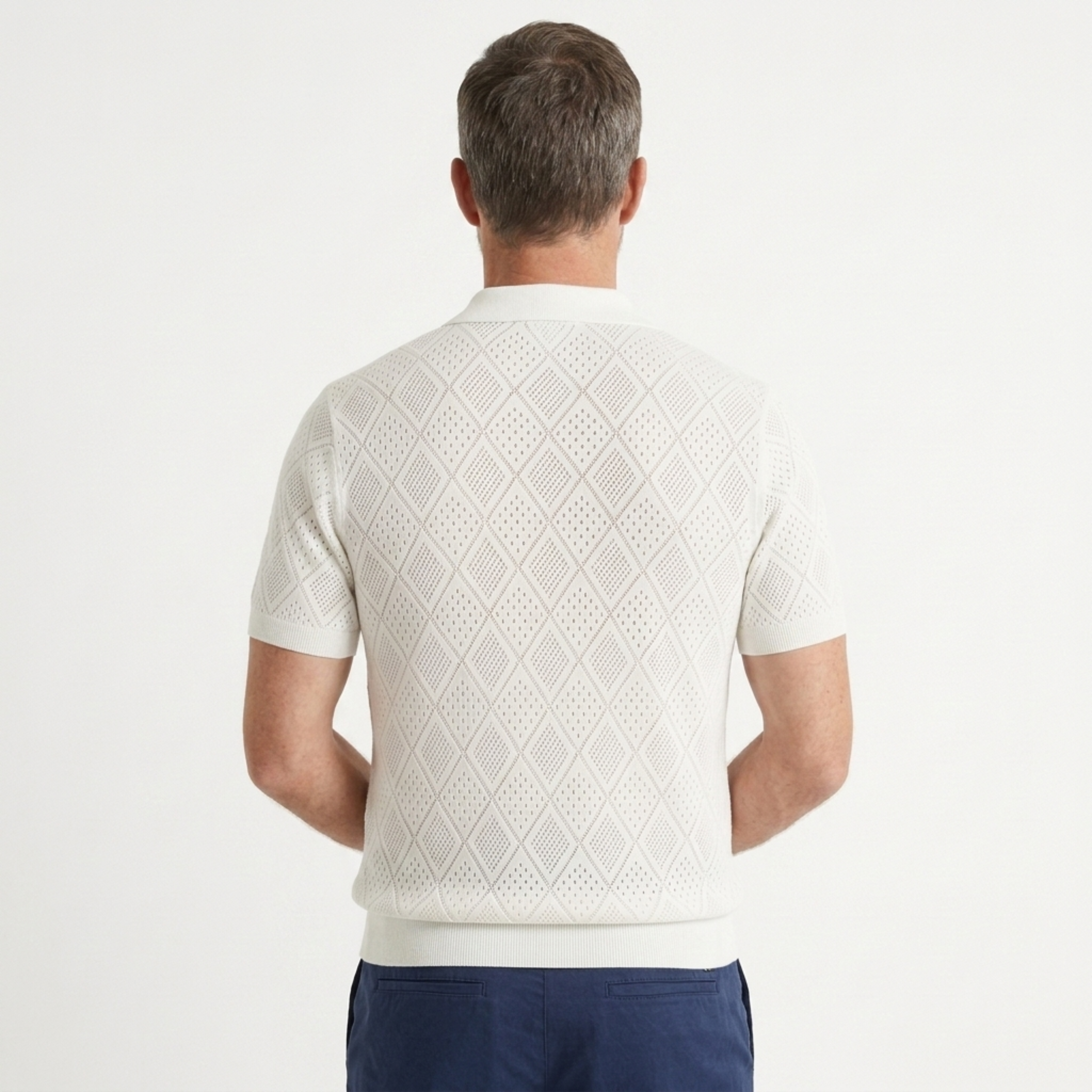 Polo masculino em malha aberta com fecho éclair — viagem