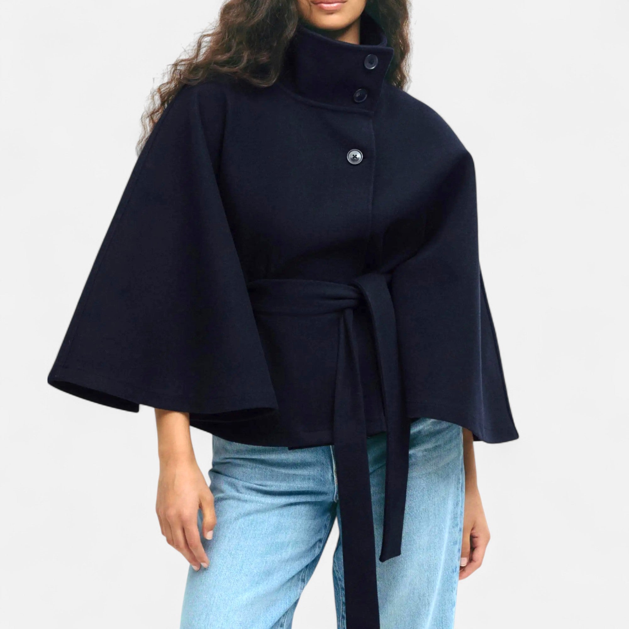 Ancienne Monde | Cape Femme Ceinturée Col Haut Vintage