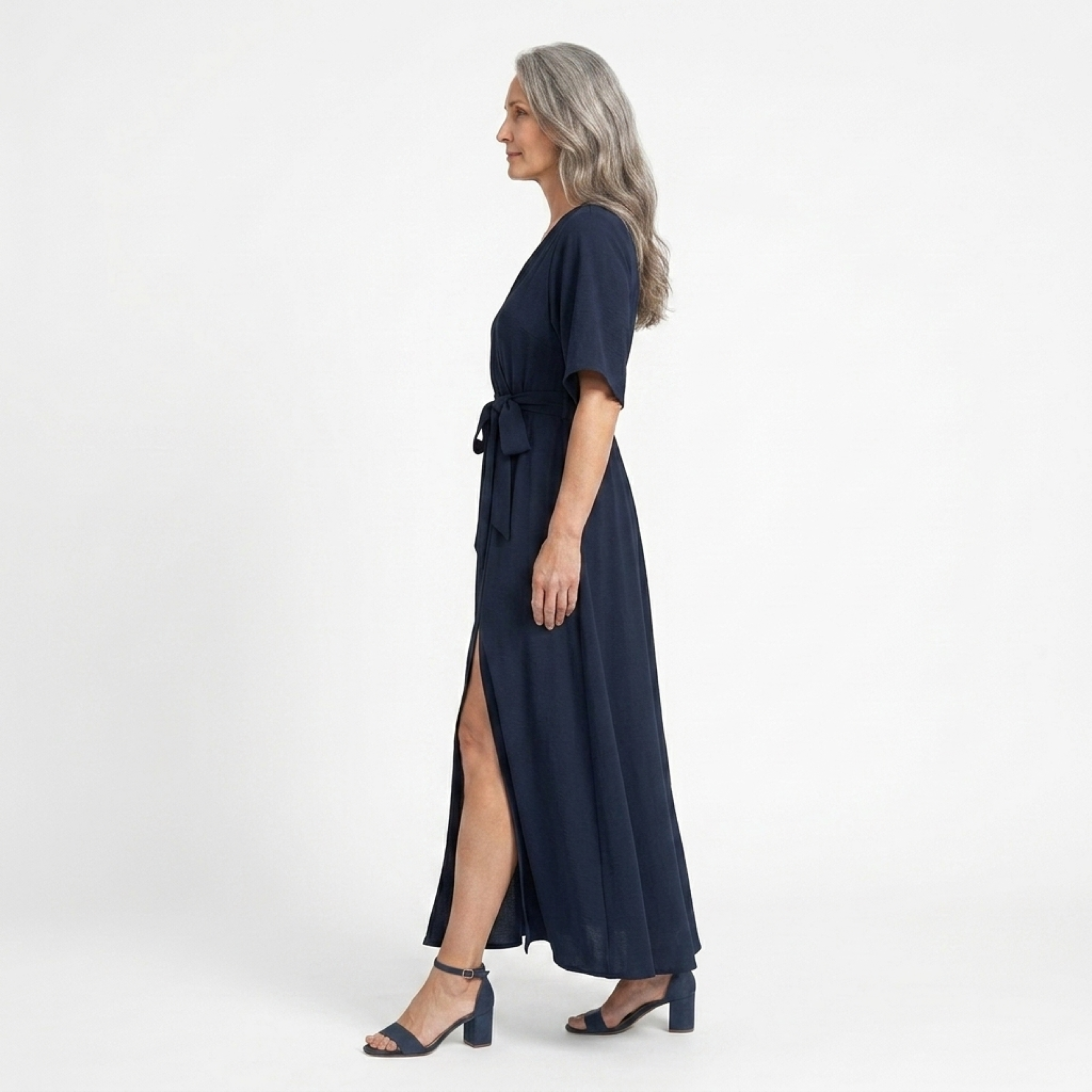 Maxi kimono kjole med blomster — boheme stil — sommerferie