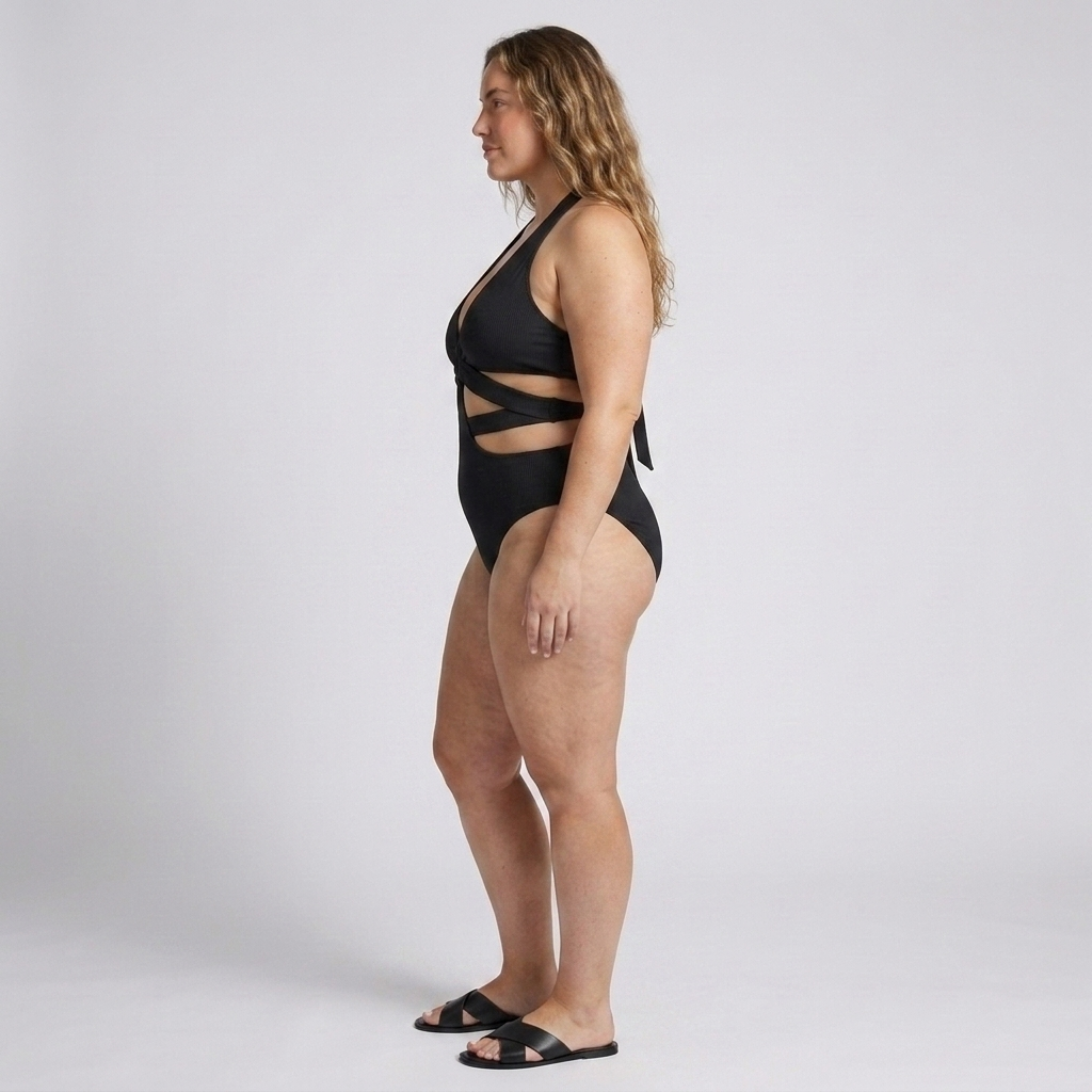 Costume da bagno intero taglia grande da donna con schiena scoperta e ritagli