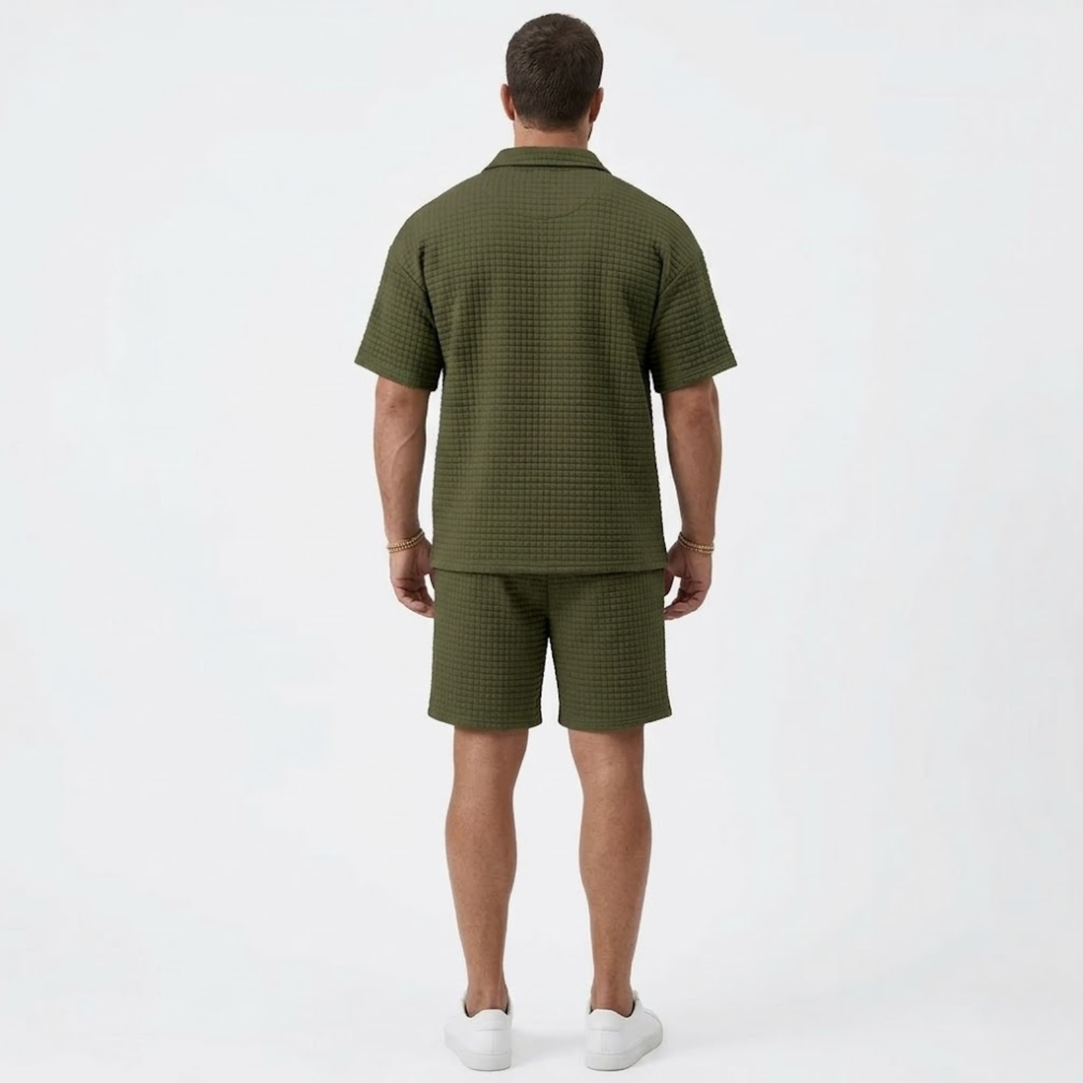 Férfi laza szett hajtókás inggel és kockás rövidnadrággal