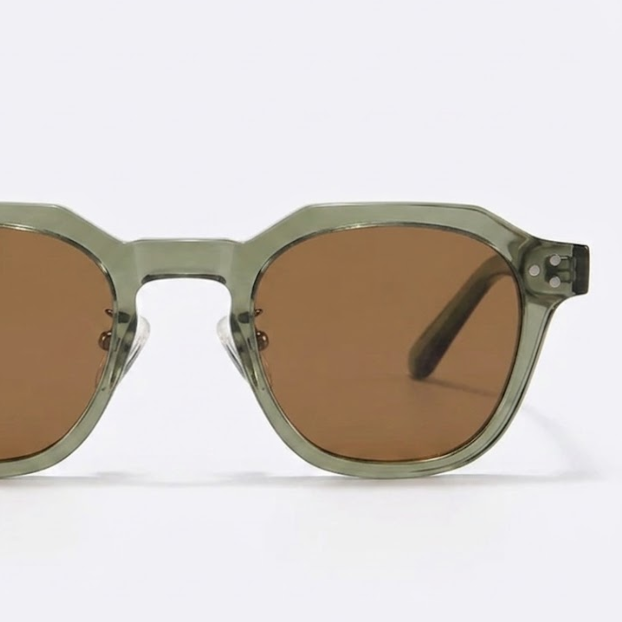 Polarized Hexagonal Sunglasses with Acetate Frame and Double Bridge