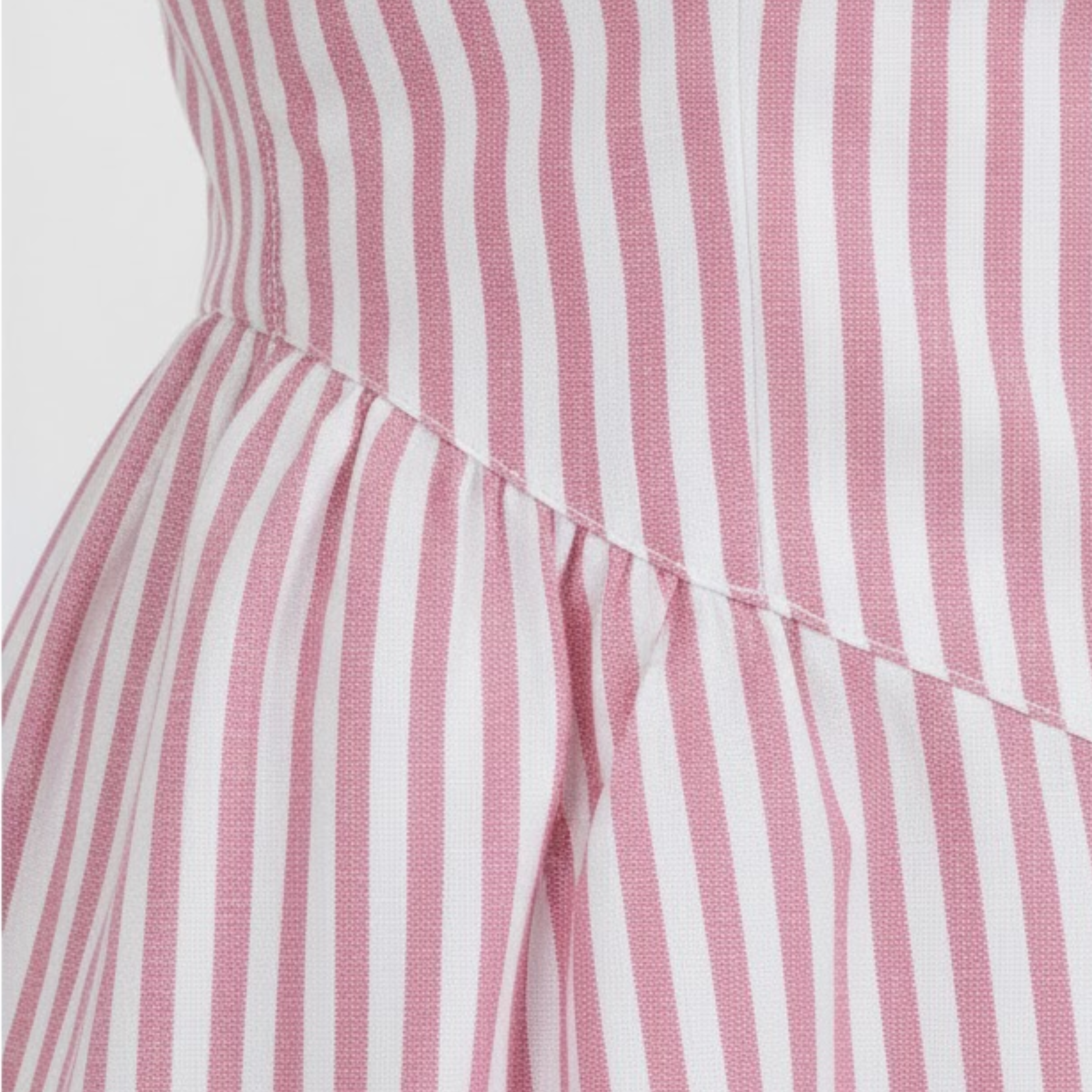 Vestido largo sin mangas con rayas verticales y cuello alto para mujer