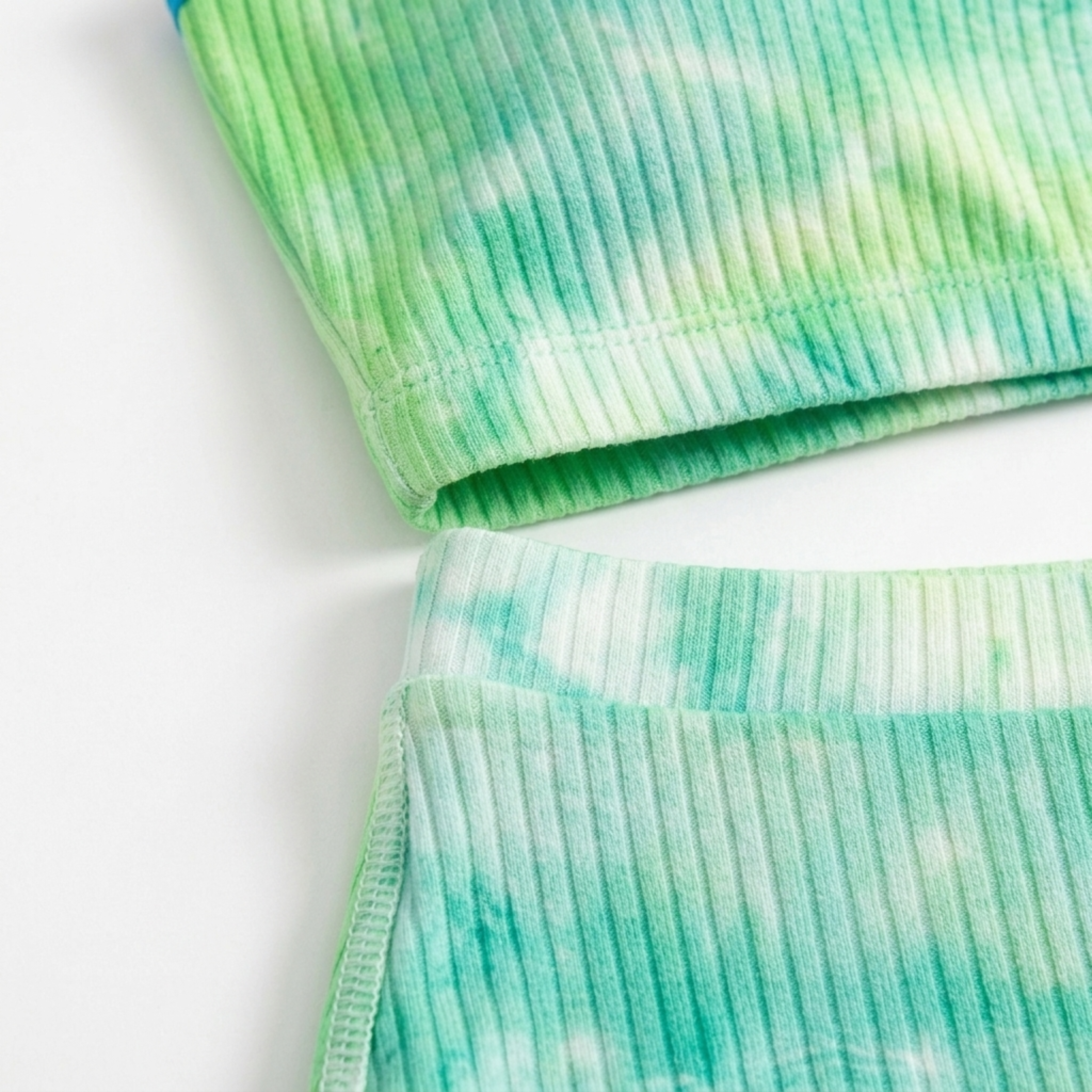 Bikini due pezzi taglia grande da donna a vita alta effetto tie-dye