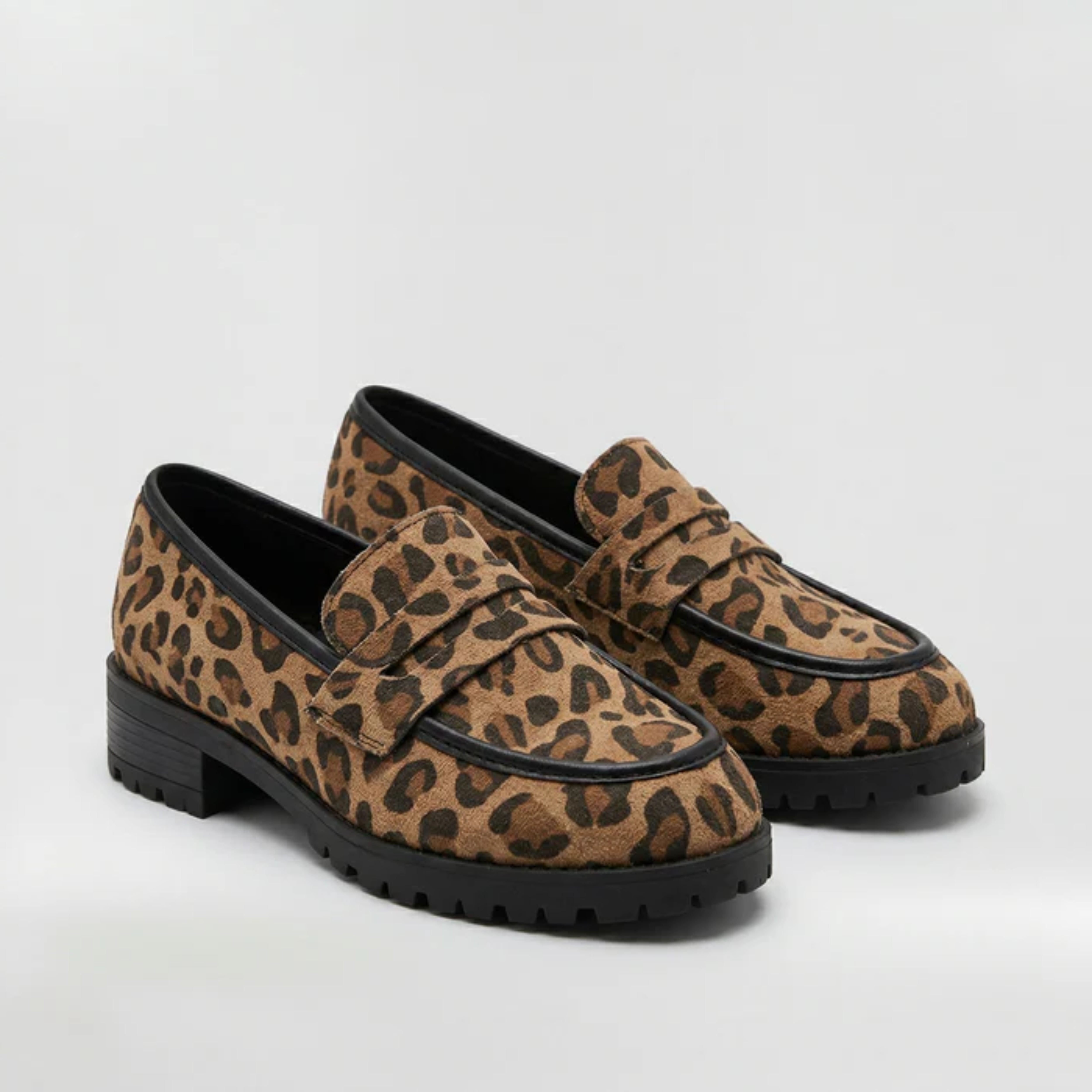 Mocassins Léopard pour Femme Chaussures Plates à Enfiler avec Semelle Crantée