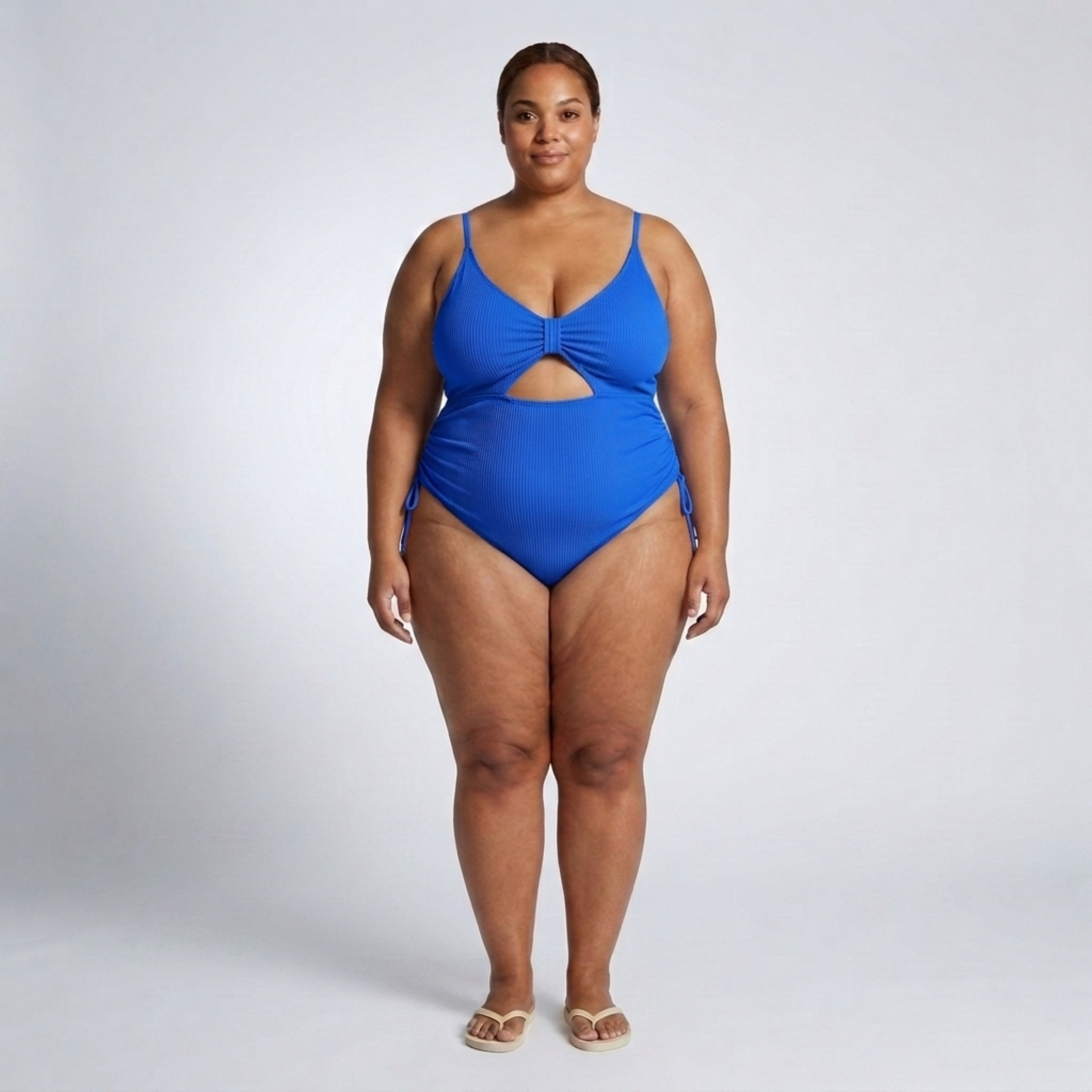 Costume da bagno intero taglia grande da donna con ritagli e arricciature