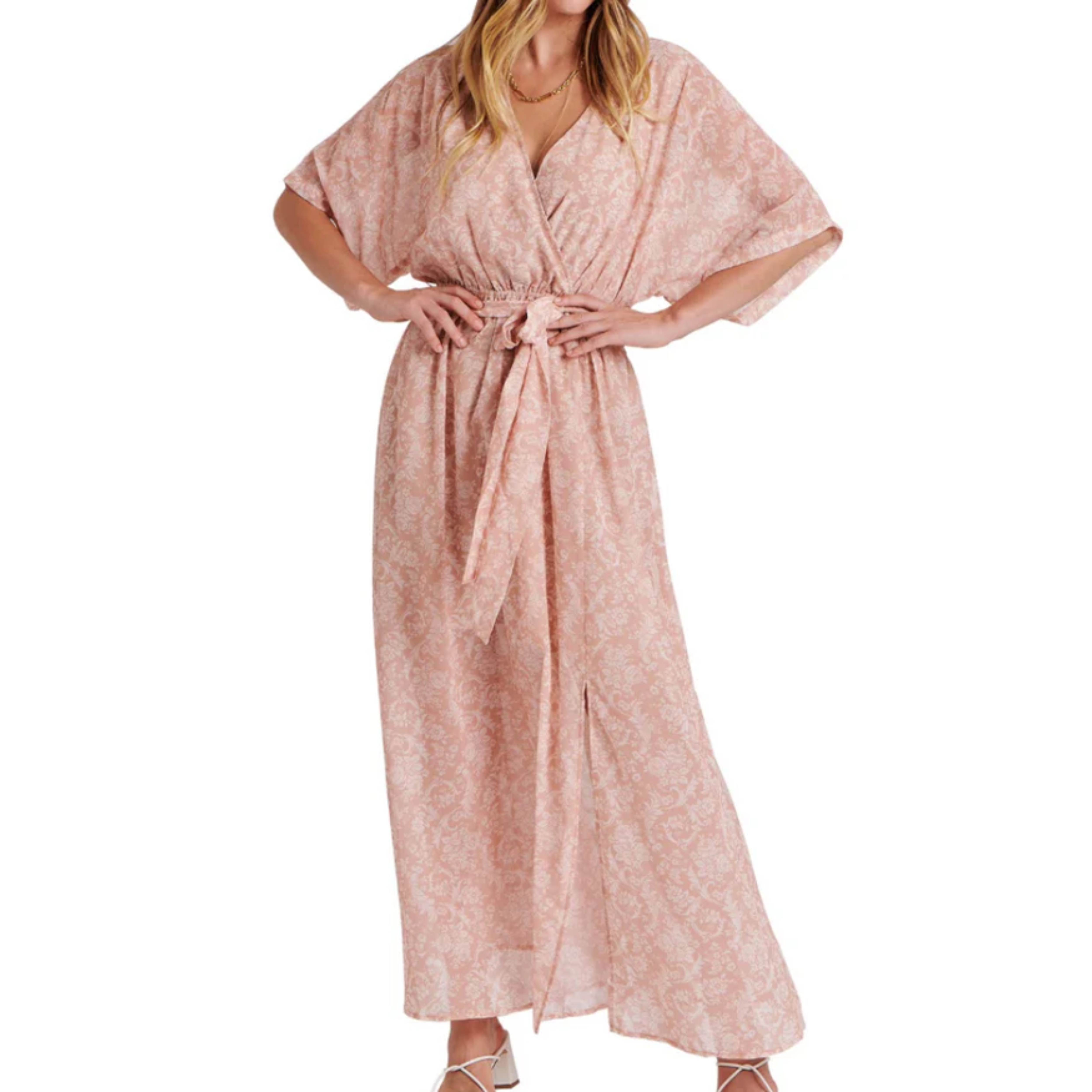 Maxi kimono kjole med blomster — boheme stil — sommerferie