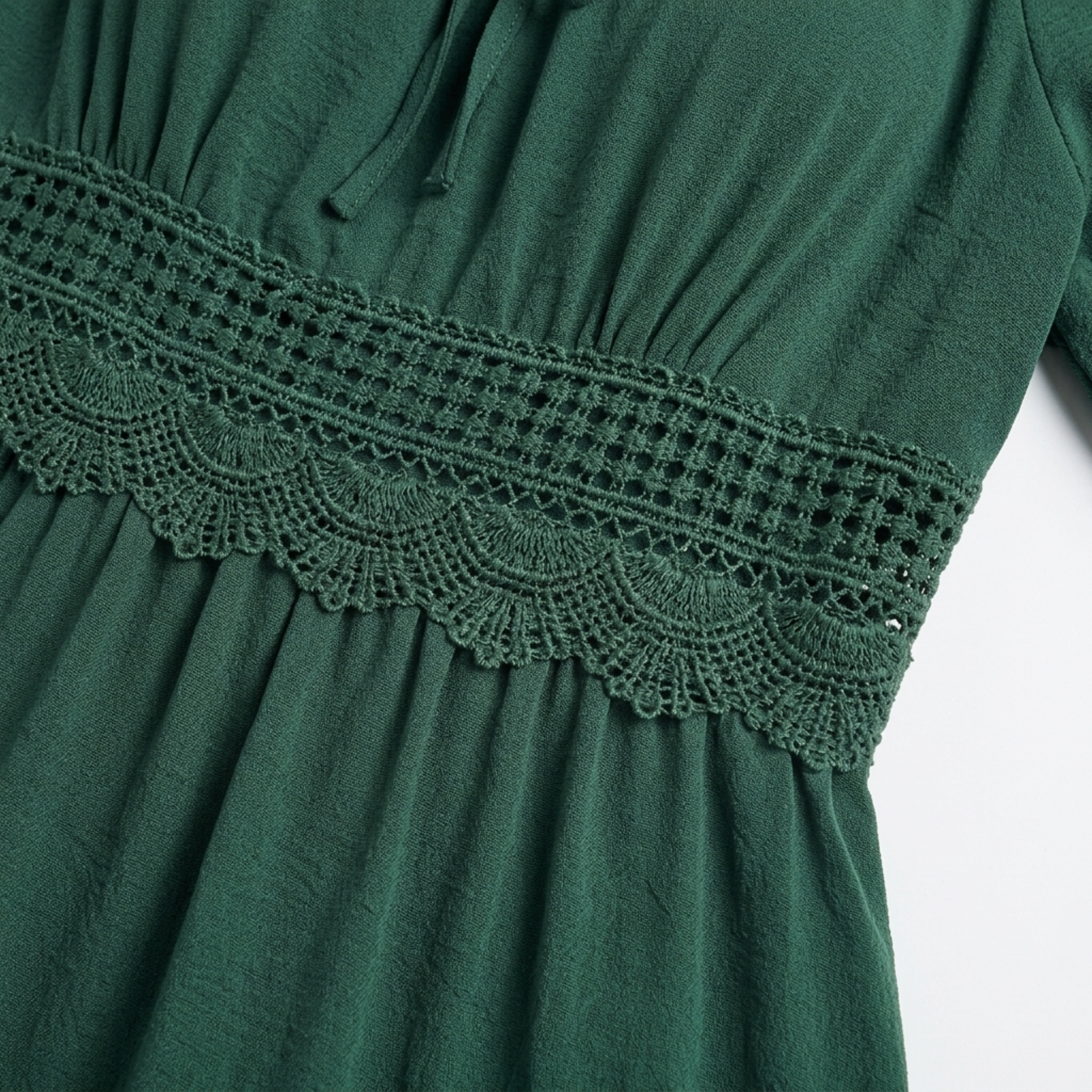 Rochie lungă mărime mare cu imprimeu rustic, guler pătrat și mâneci fluture