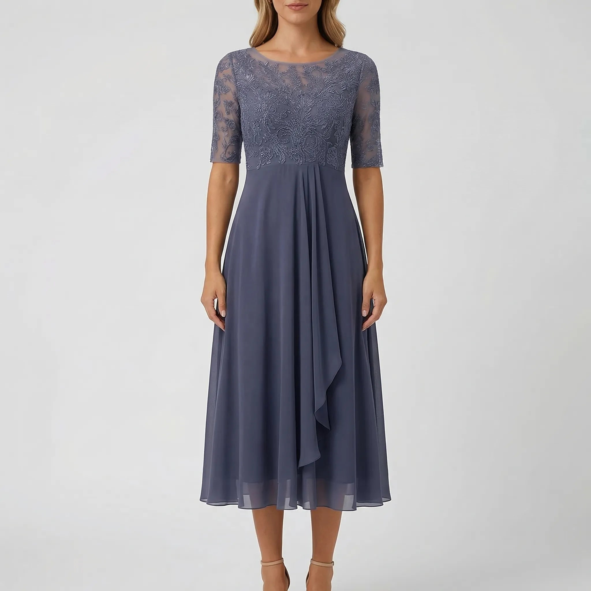 Robe de cocktail pour femme - coupe trapèze et buste en dentelle | soirée