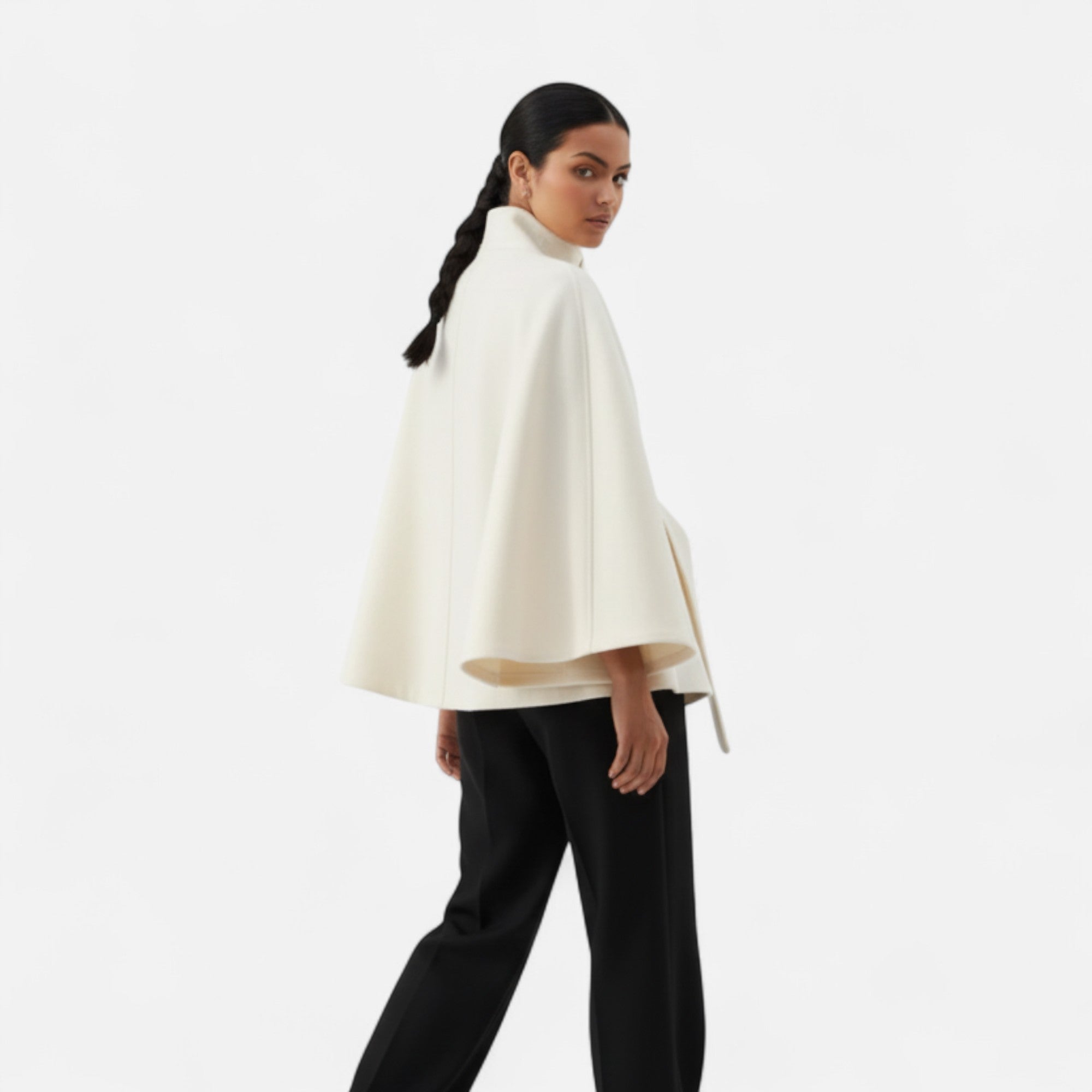 Ancienne Monde | Cape Femme Ceinturée Col Haut Vintage
