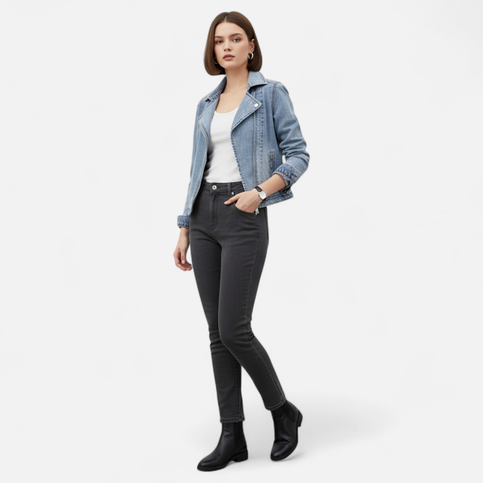 Ancienne Monde | Veste Femme Courte en Denim Délavage Saphir