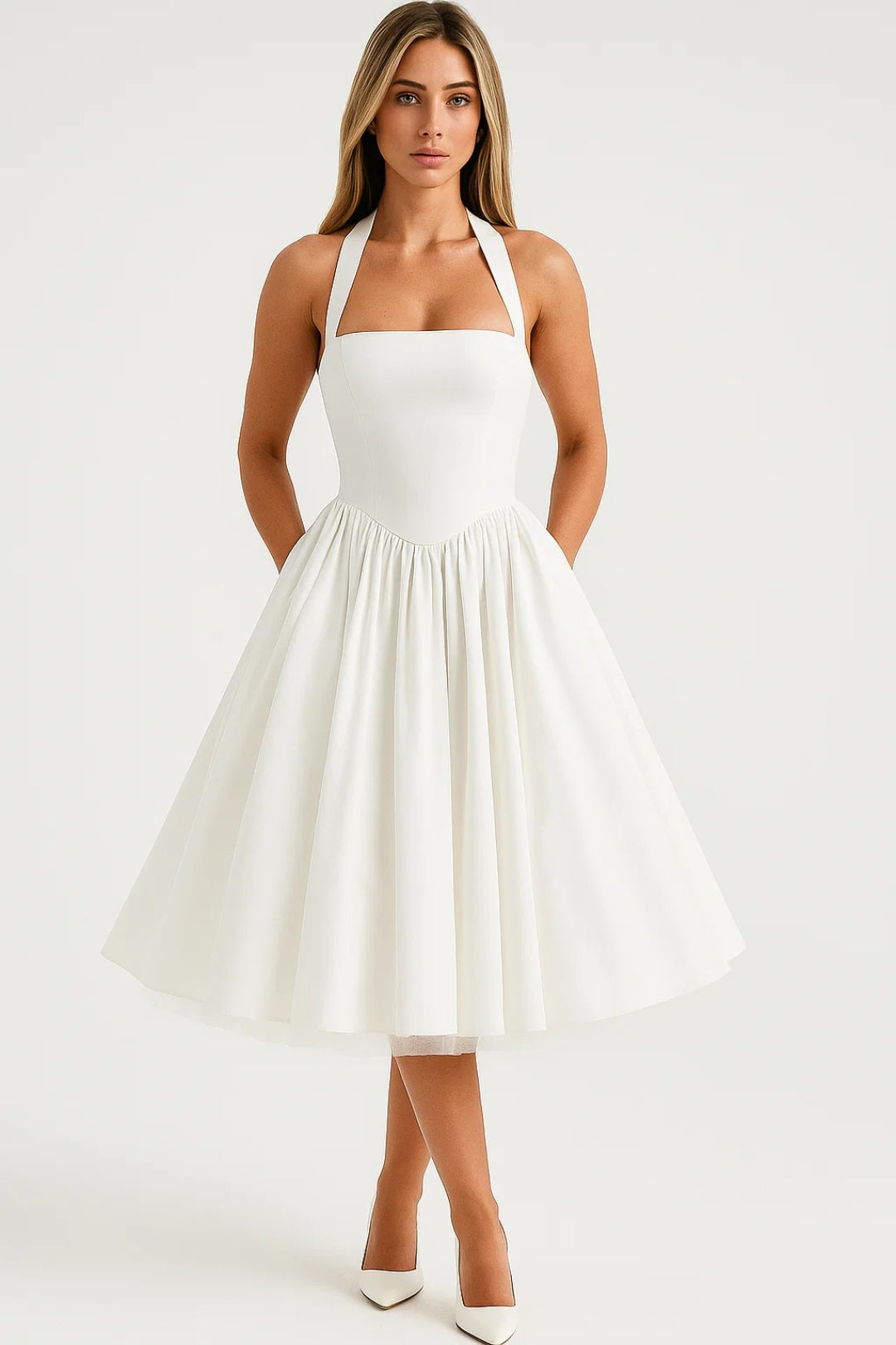 Cocktailkleid mit trapezförmigem Rückenausschnitt