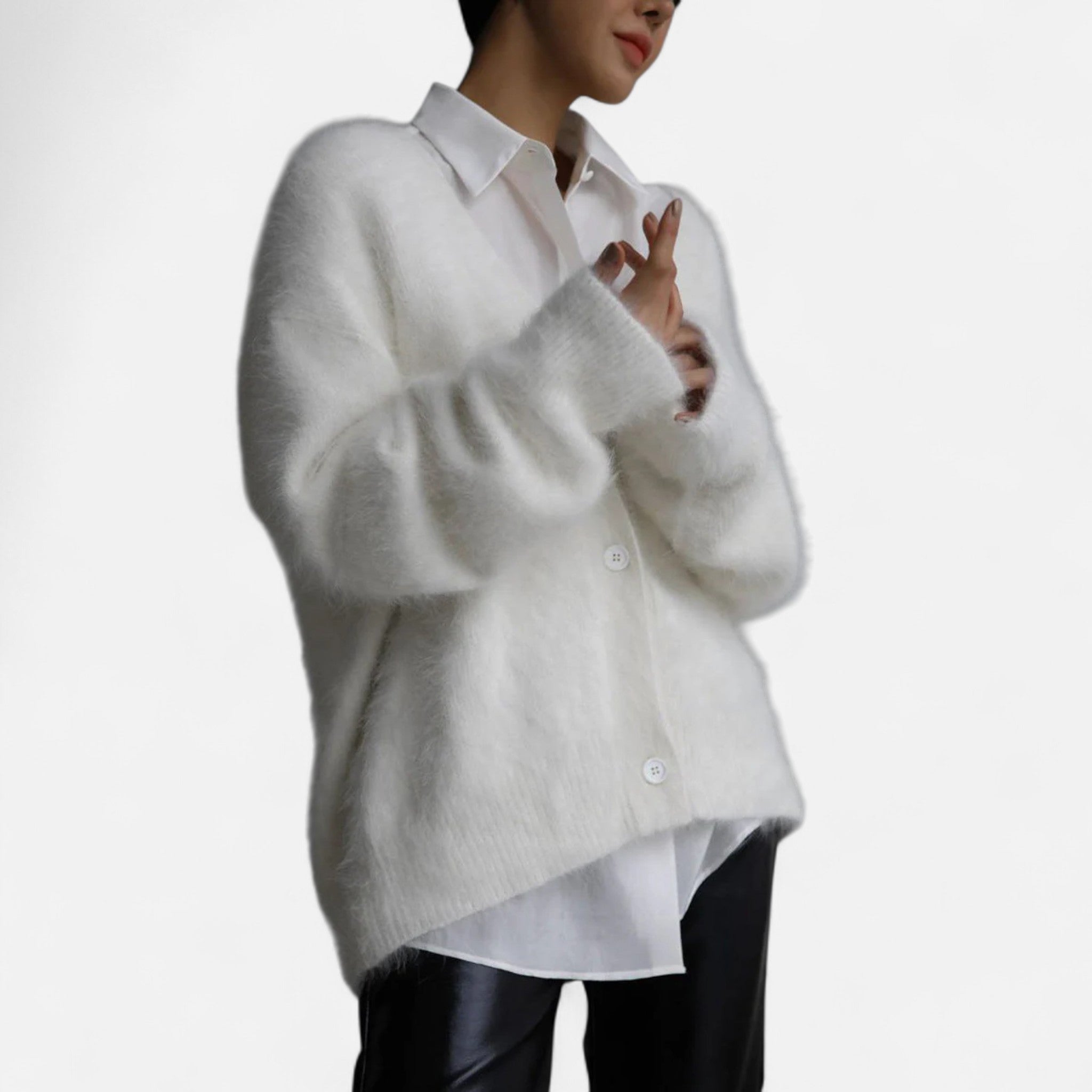 Ancienne Monde | Cardigan Femme en Maille Douce Col V Classique
